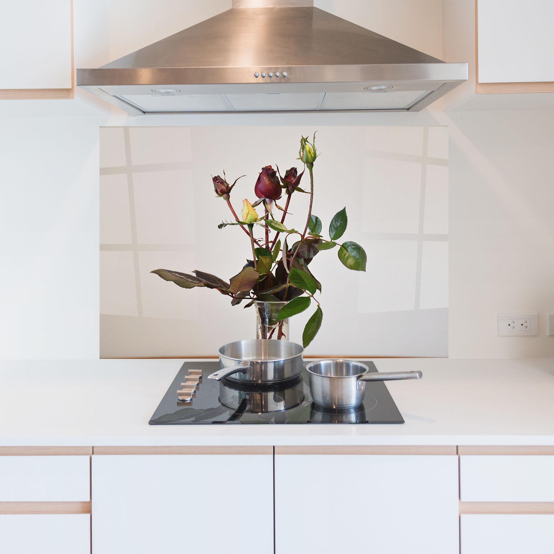 Panou Sticla Bucatarie Roses Vase mockup 5