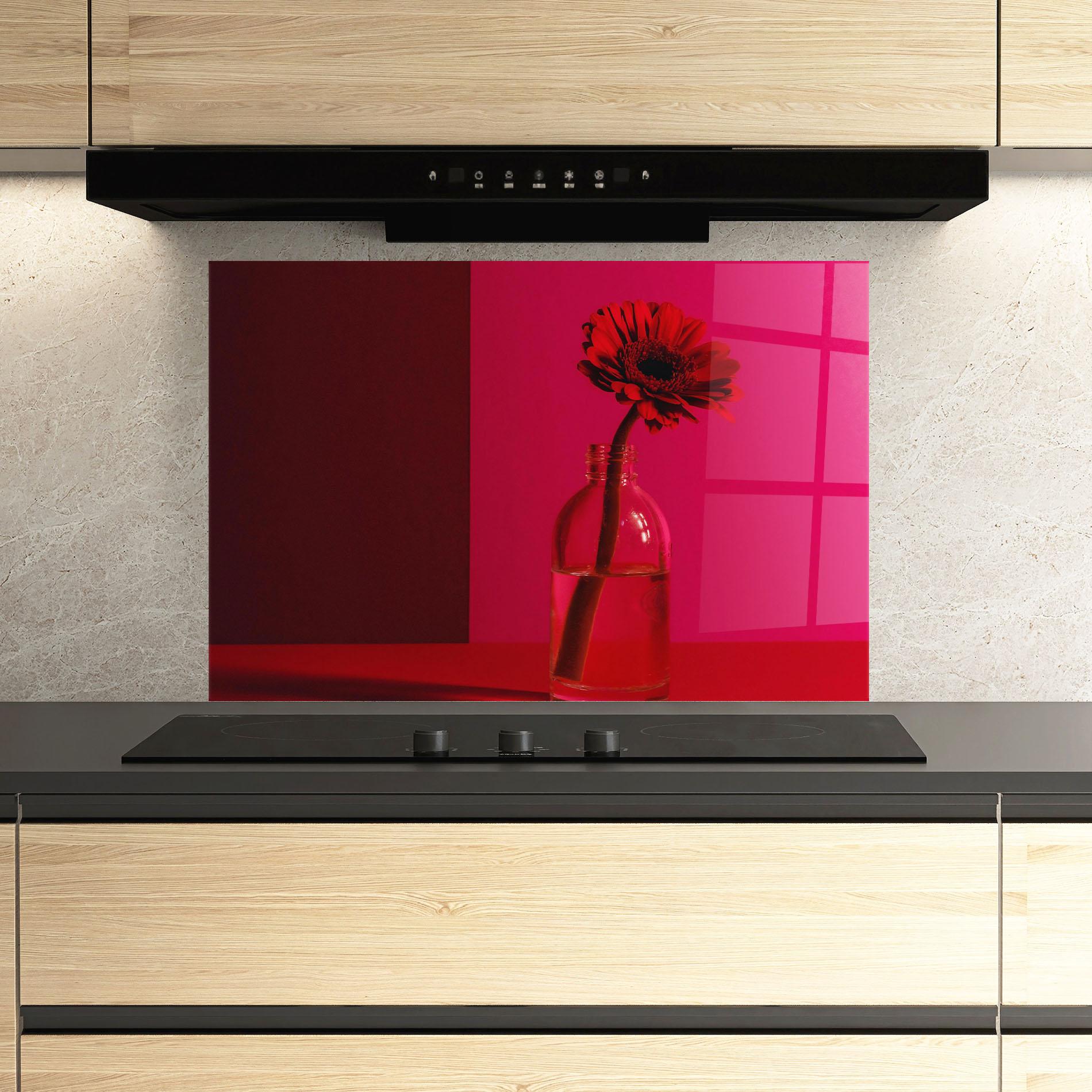 Panou Sticla Bucatarie Red Light Vase mockup 3