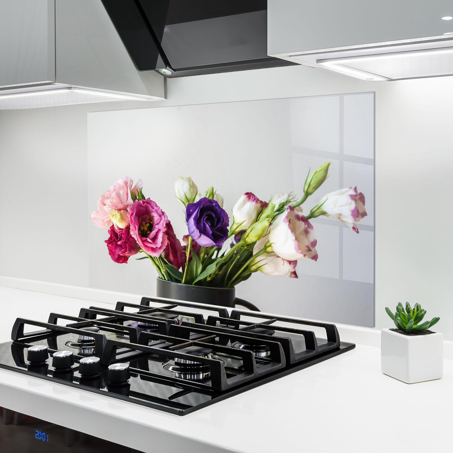 Panou Sticla Bucatarie Flowers In Vase mockup 6