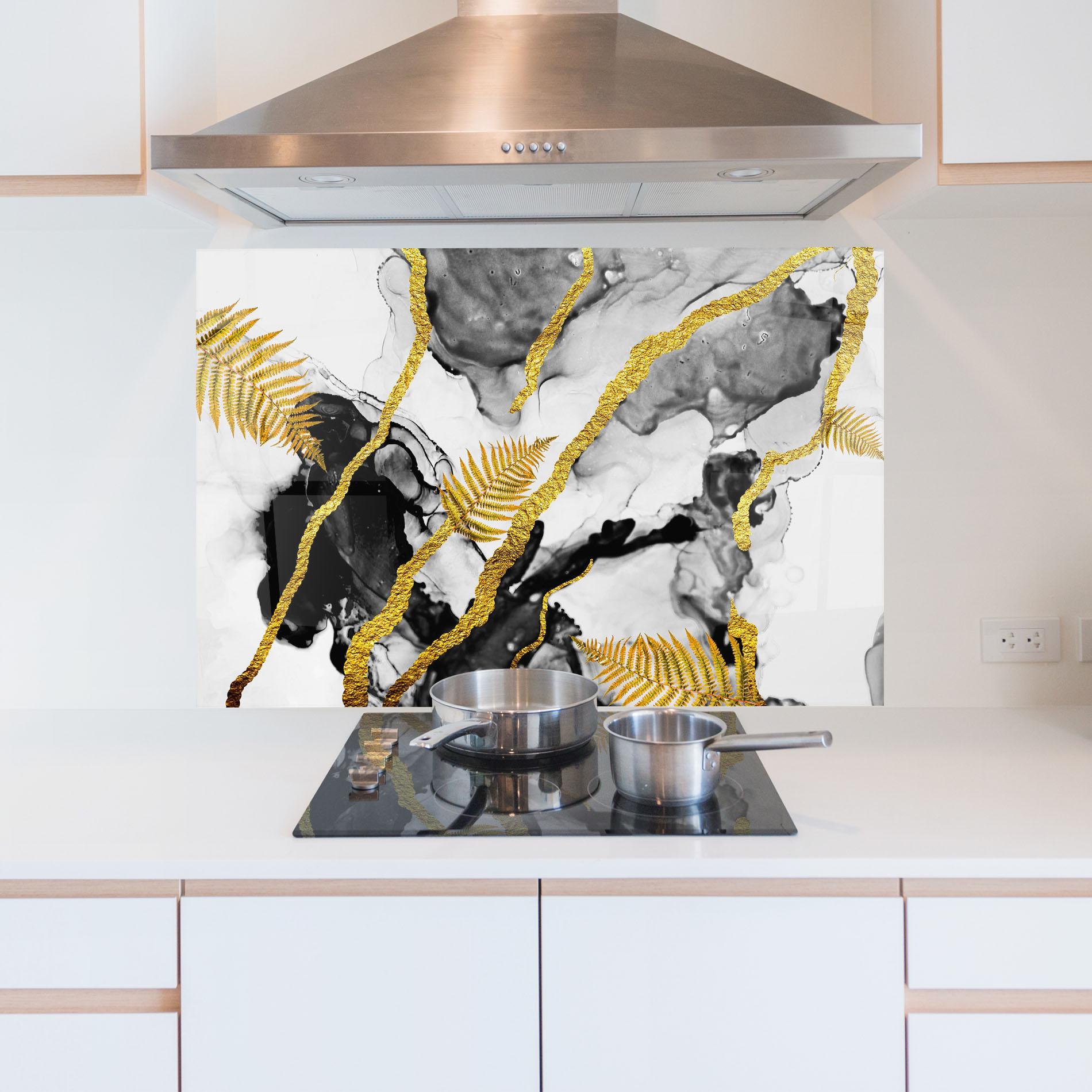 Panou Sticla Bucatarie Abstract Golden Leaves mockup 5