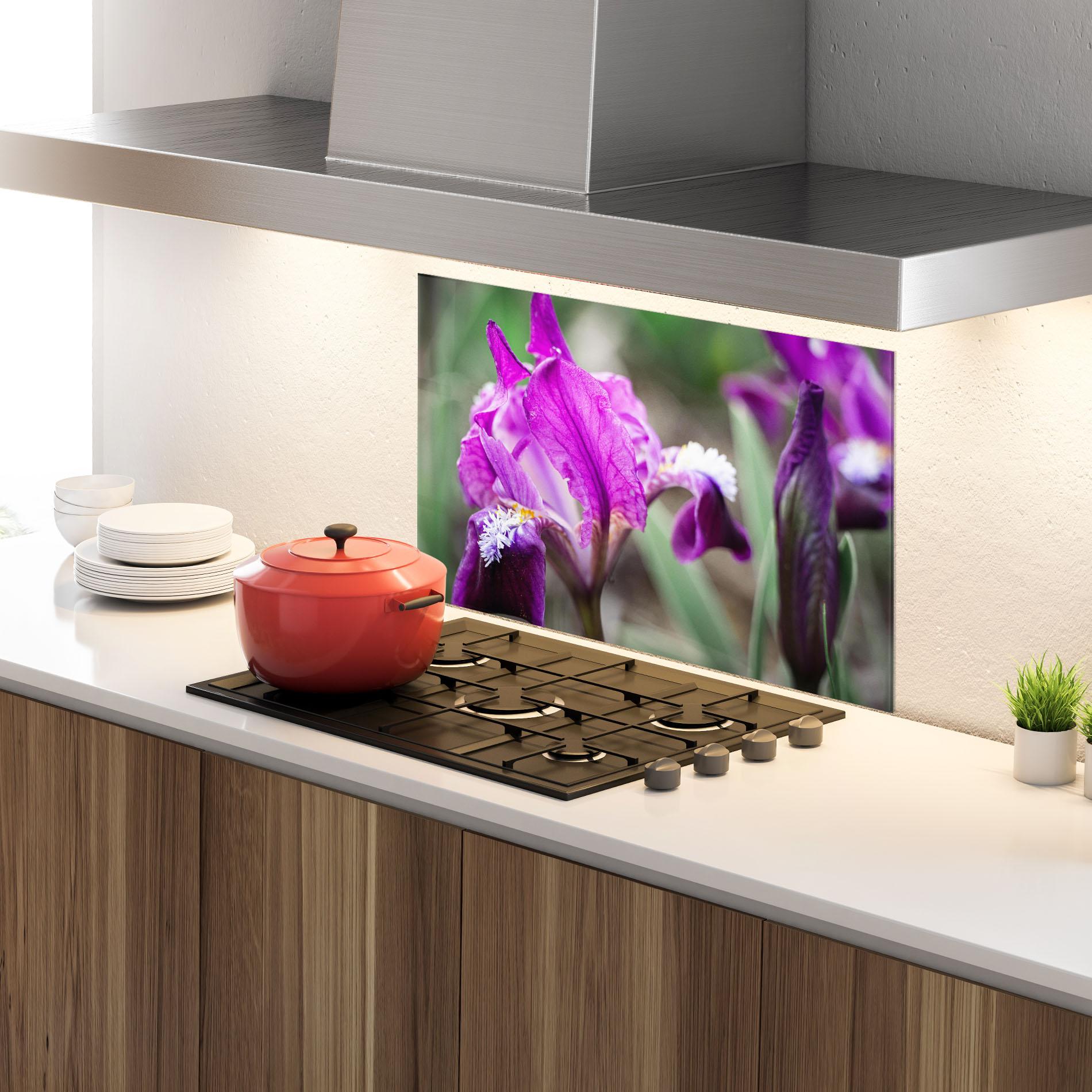 Panou Sticla Bucatarie Dark Pink Iris mockup 4