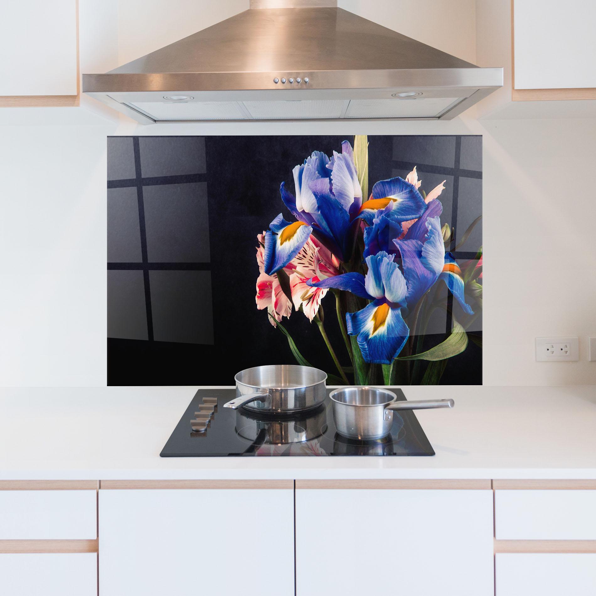 Panou Sticla Bucatarie Iris Bouquet mockup 5