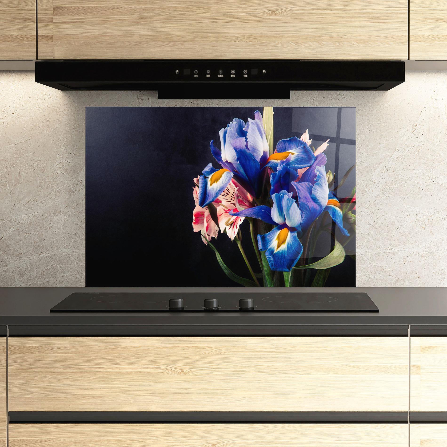 Panou Sticla Bucatarie Iris Bouquet mockup 3