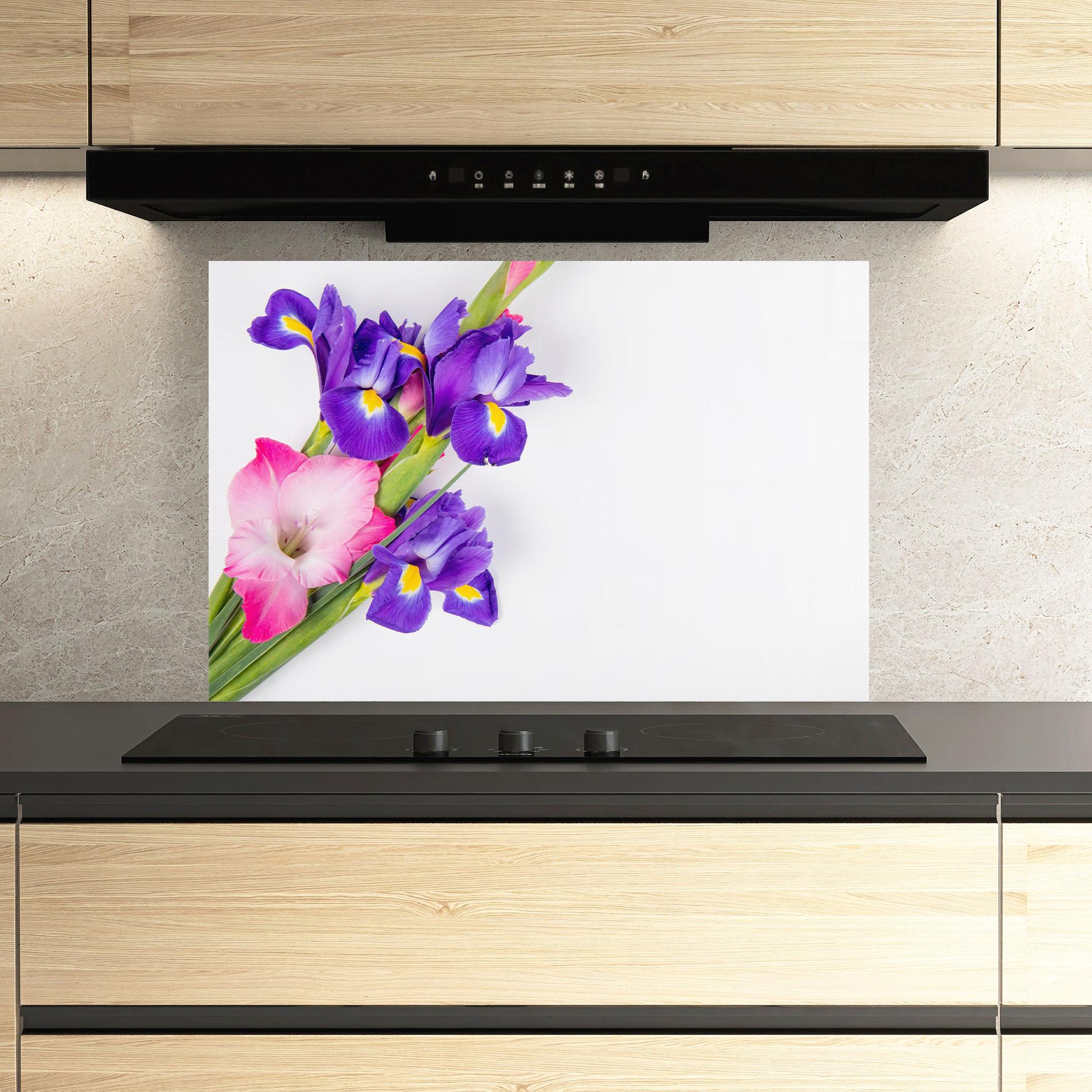 Panou Sticla Bucatarie Iris On The Table mockup 3