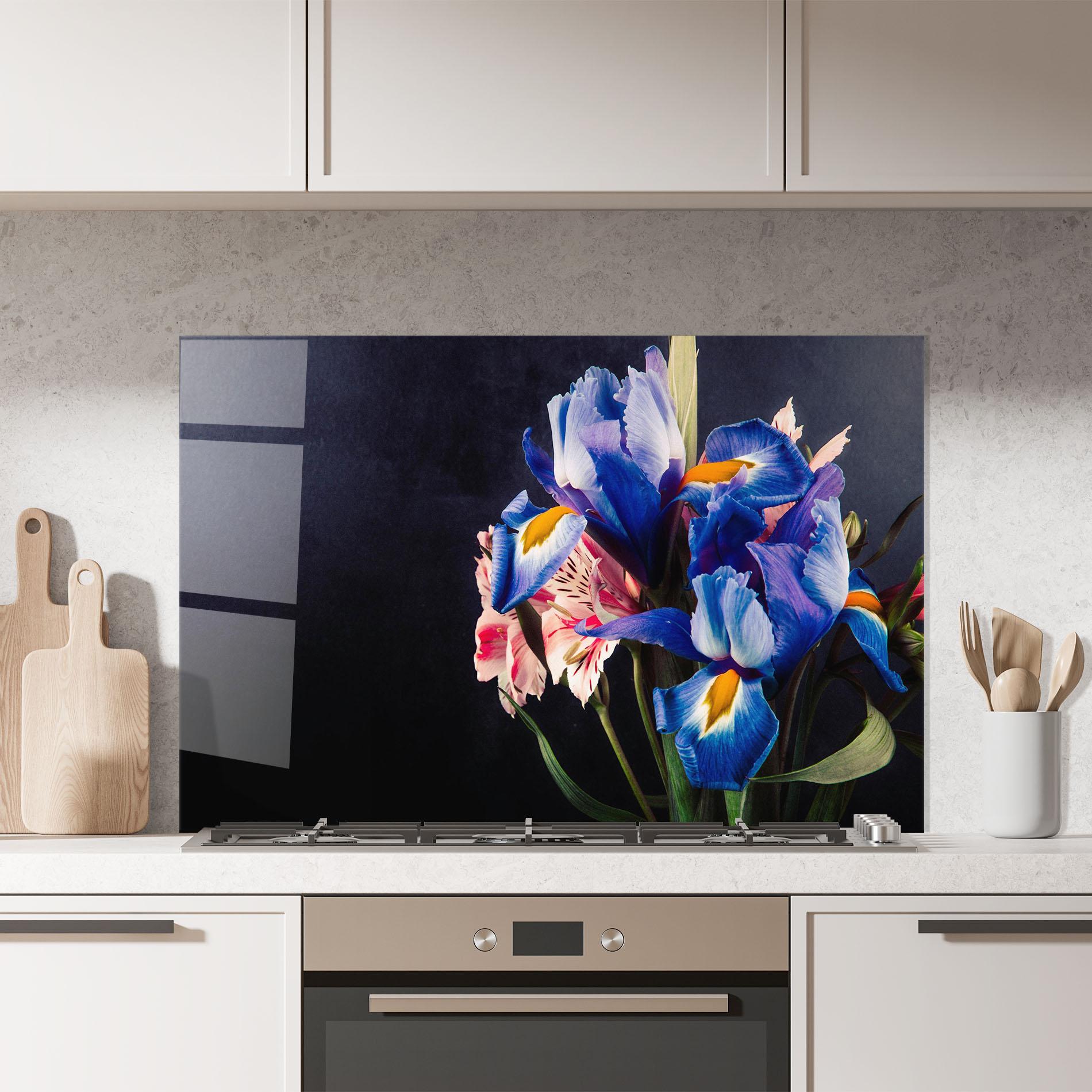 Panou Sticla Bucatarie Iris Bouquet mockup 7