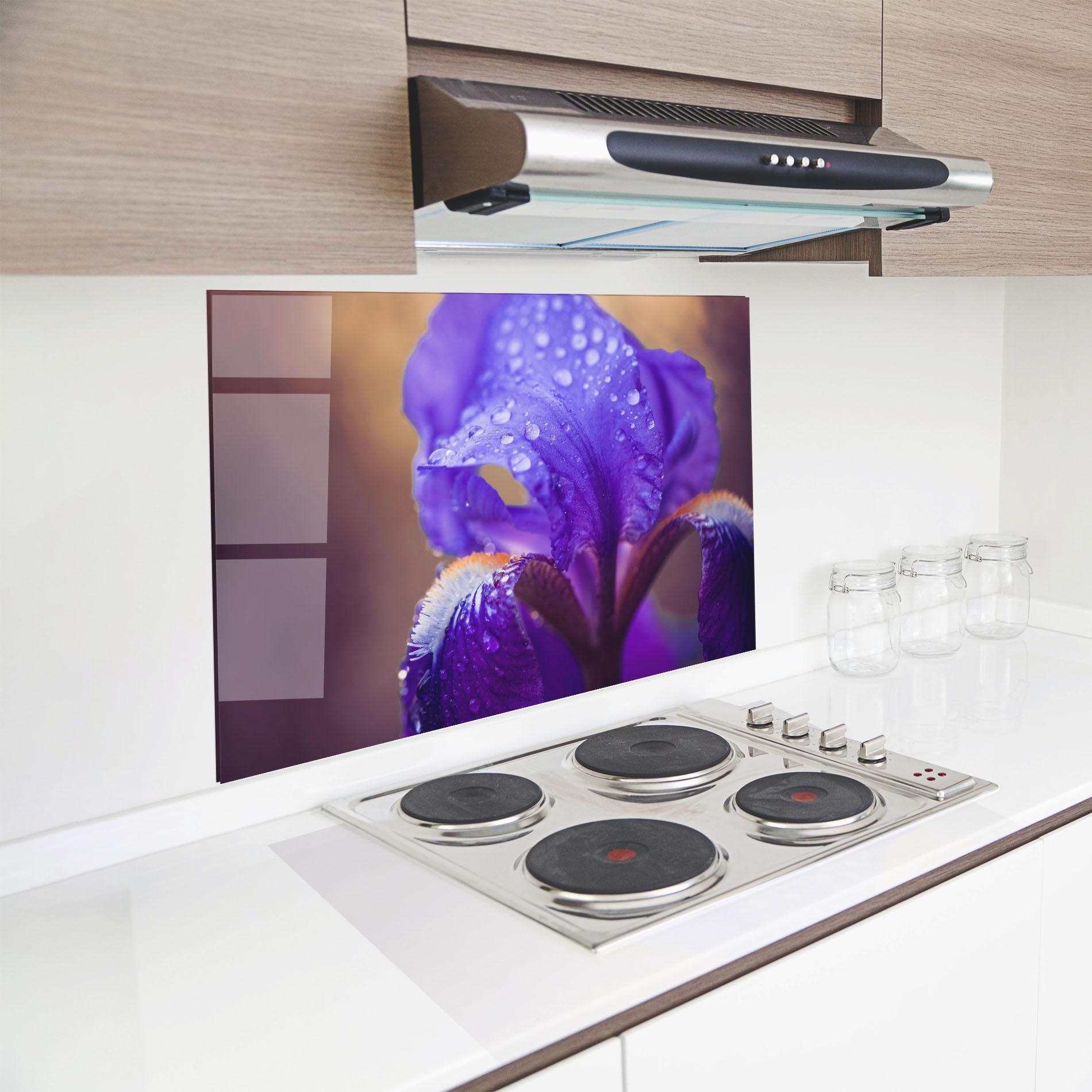 Panou Sticla Bucatarie Iris Aftger Rain mockup 8