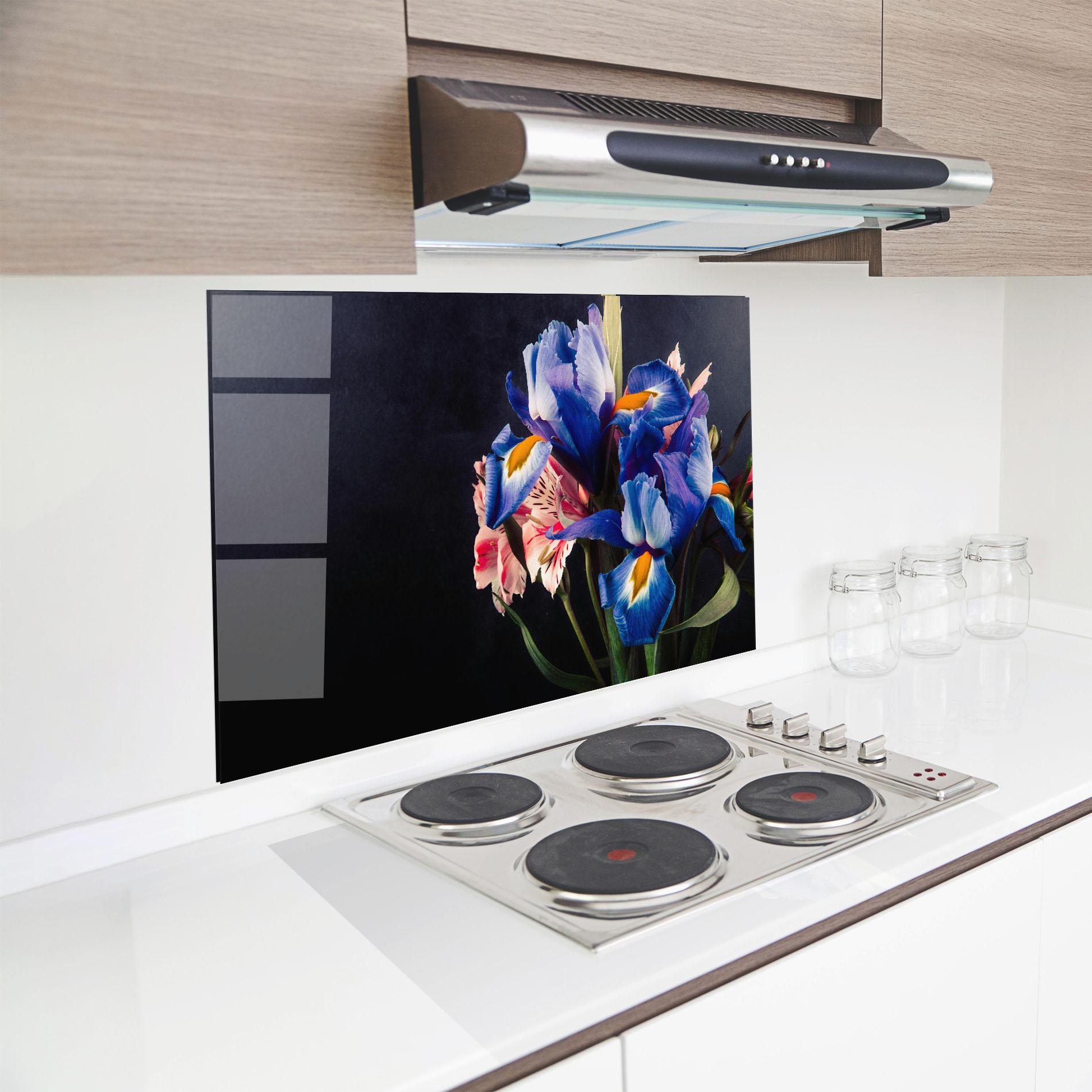 Panou Sticla Bucatarie Iris Bouquet mockup 8