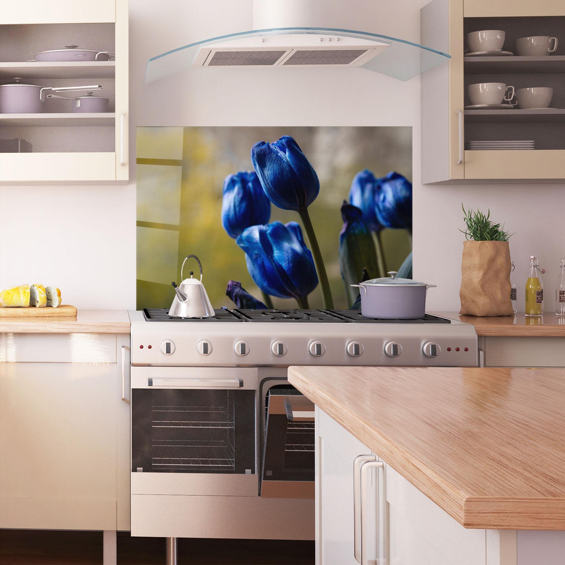 Panou Sticla Bucatarie Blue Tulips mockup 1