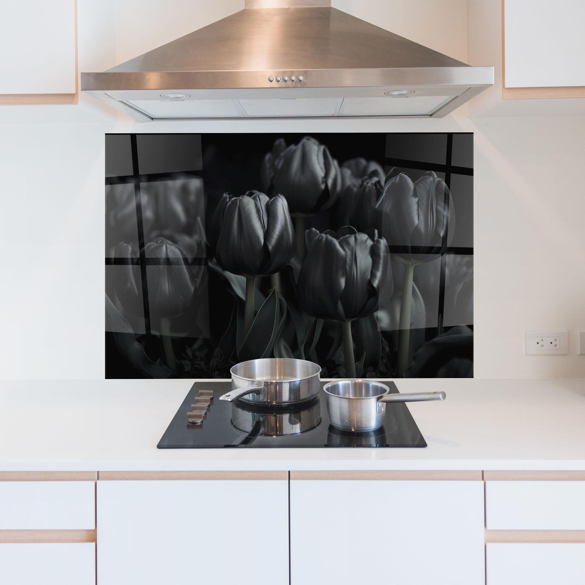 Panou Sticla Bucatarie Black Tulips mockup 5