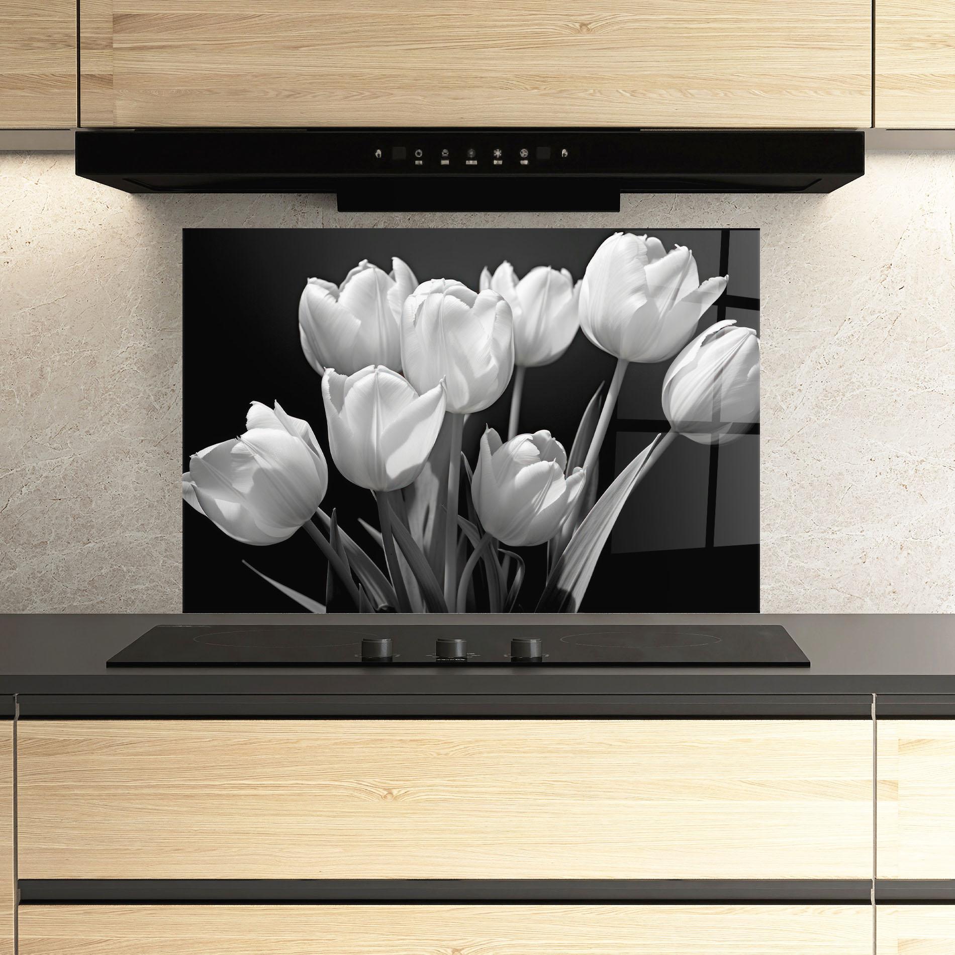 Panou Sticla Bucatarie Light Grey Tulips mockup 3