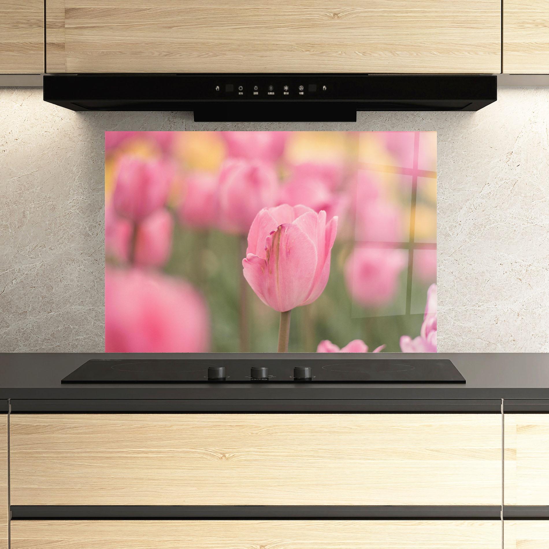 Panou Sticla Bucatarie Pastel Tulips In Garden mockup 3