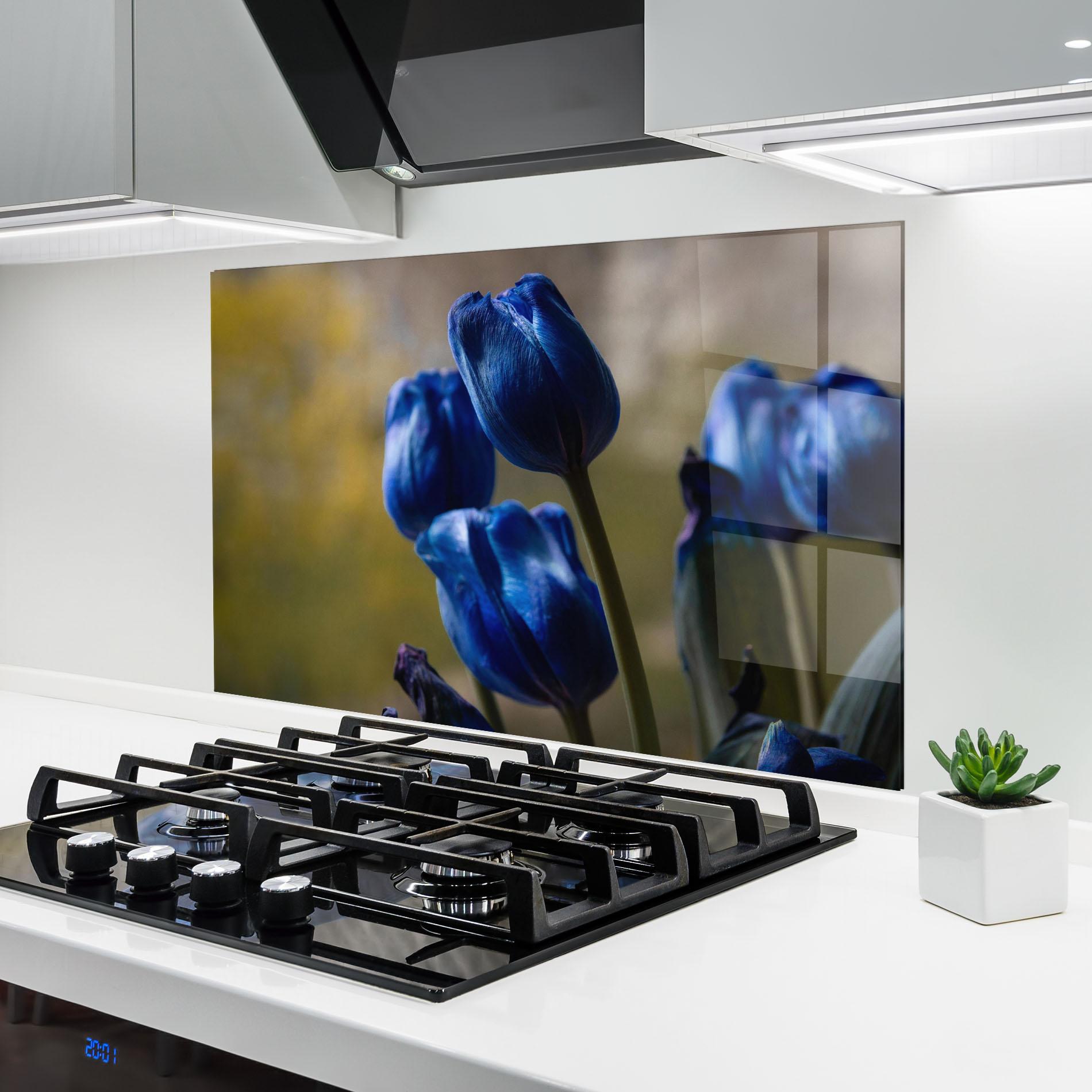 Panou Sticla Bucatarie Blue Tulips mockup 6