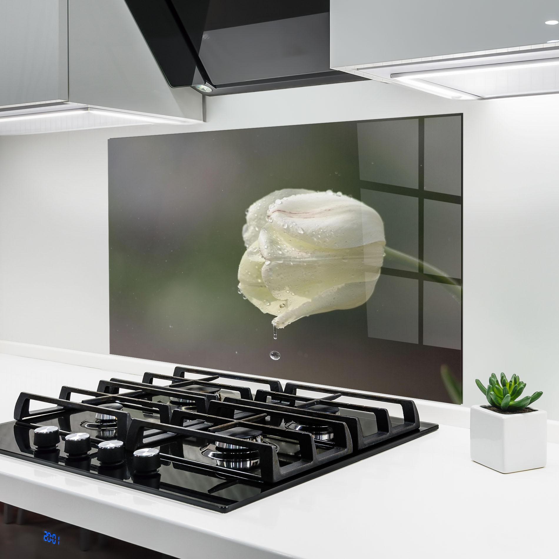 Panou Sticla Bucatarie White Single Tulip mockup 6