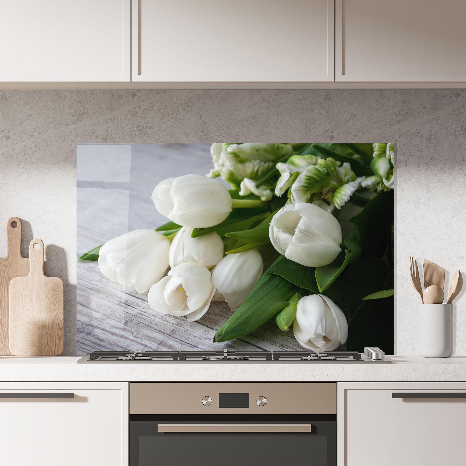 Panou Sticla Bucatarie White Tulips Bouquet mockup 7