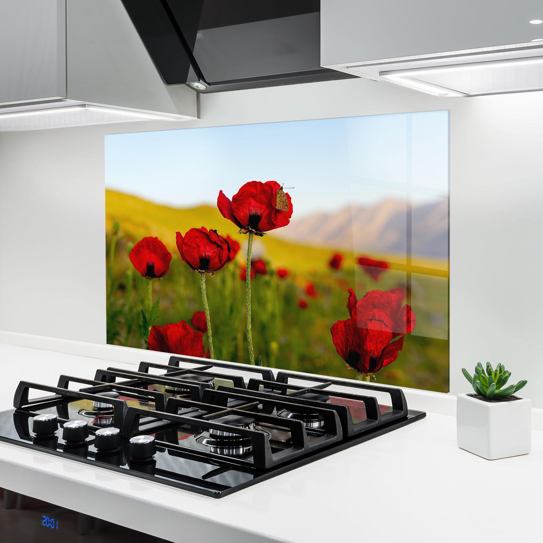 Panou Sticla Bucatarie Wild Beautiful Poppies mockup 6