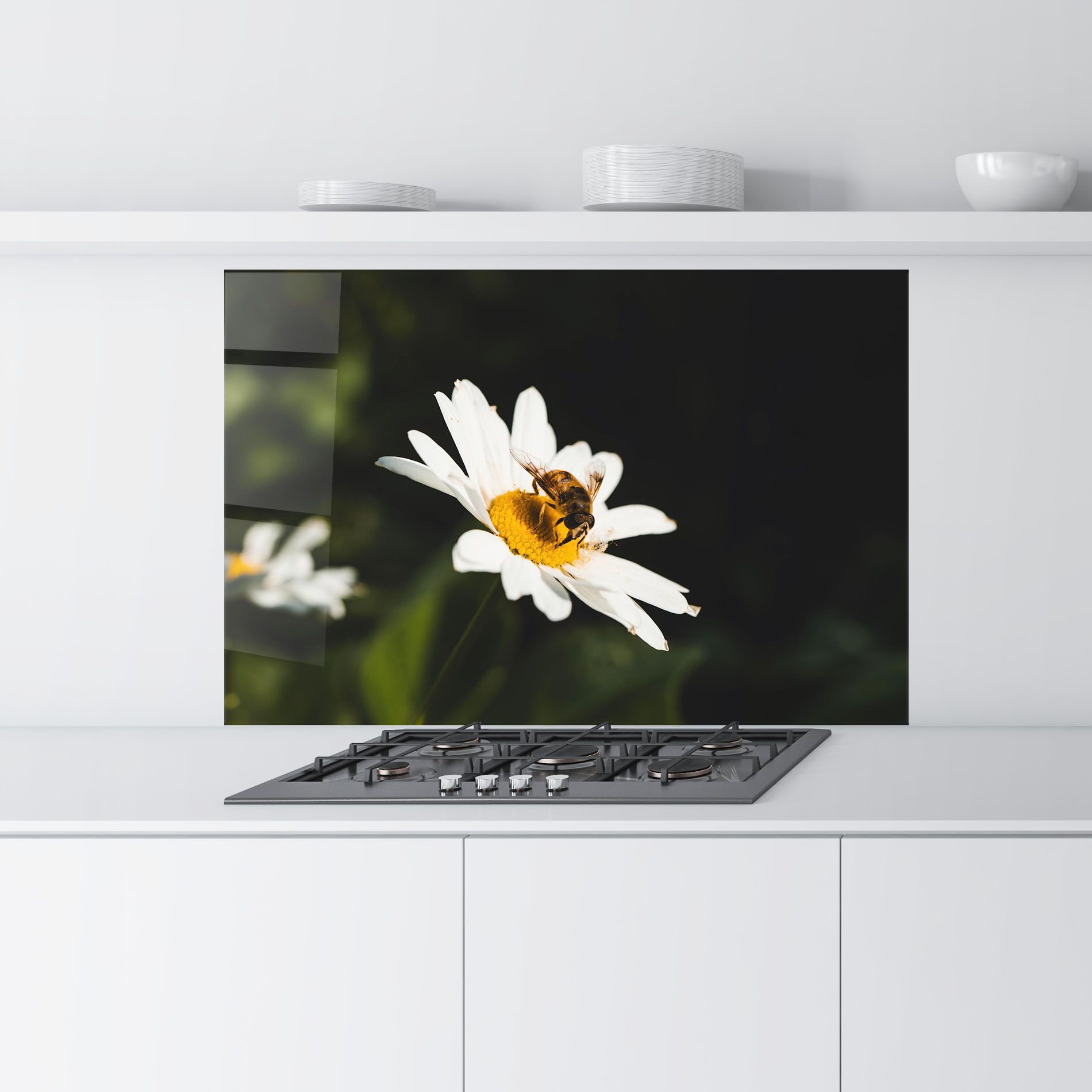 Bee Flying On Daisy mockup 9