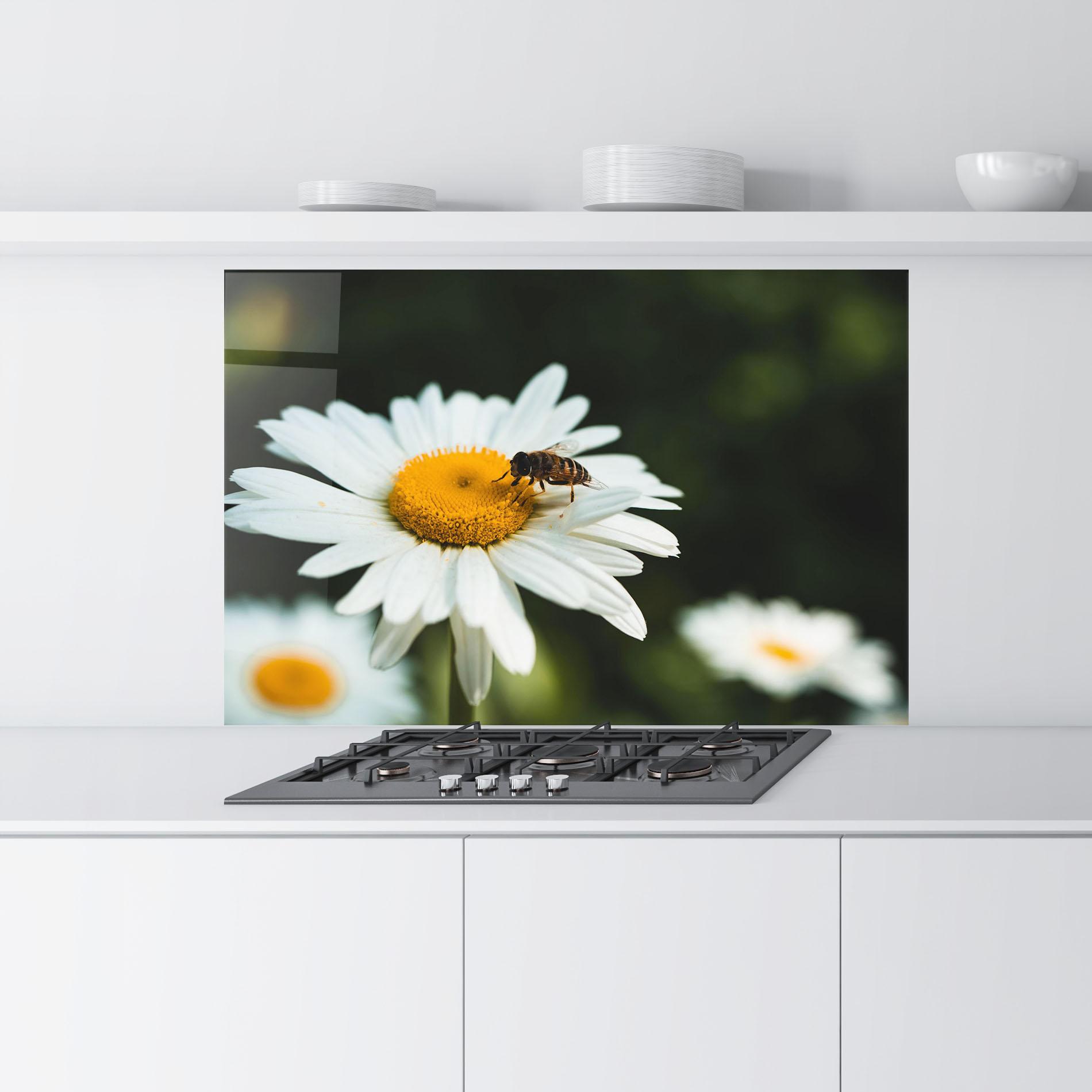 Panou Sticla Bucatarie Pollen From Daisy mockup 9