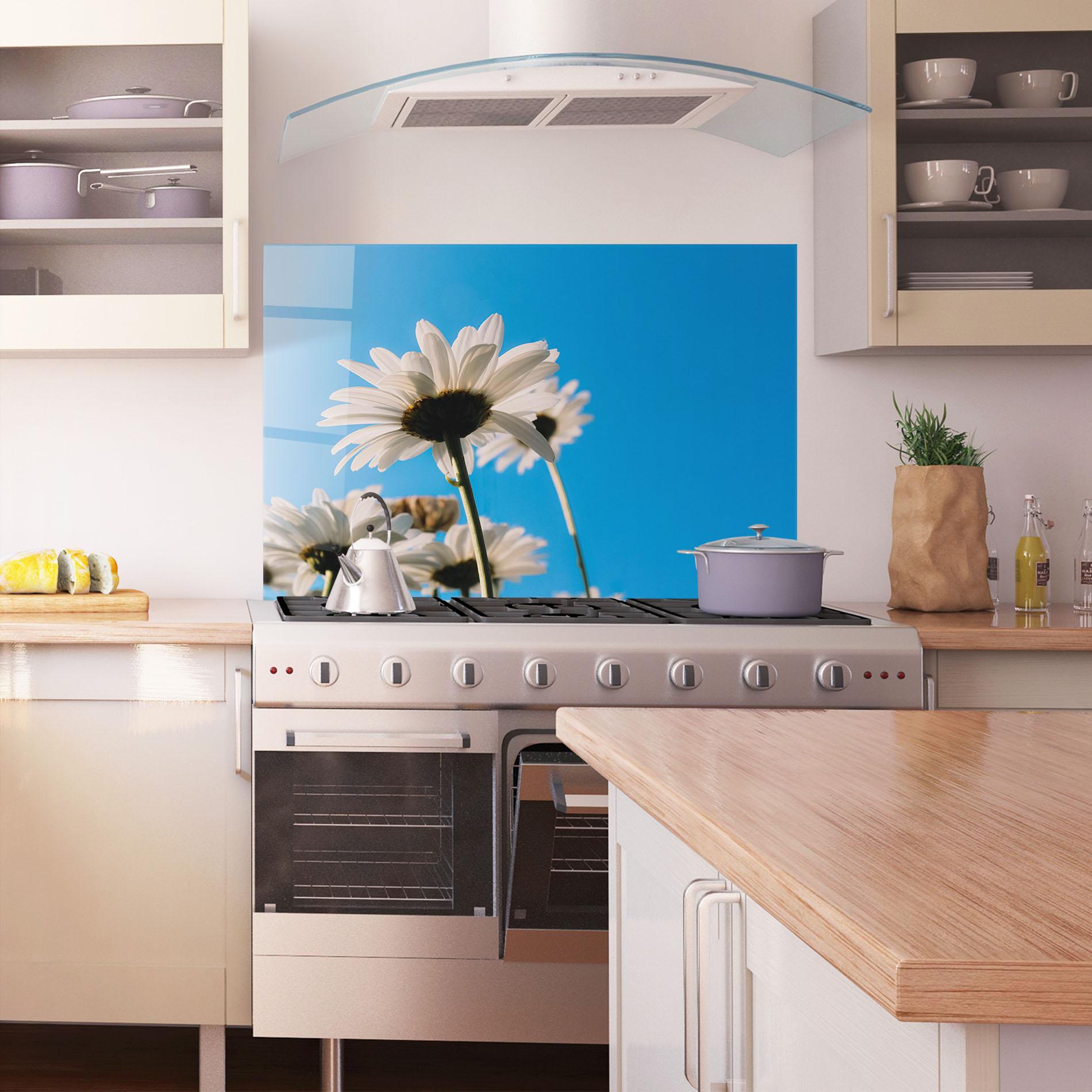 Panou Sticla Bucatarie Blue Sky Daisy mockup 1