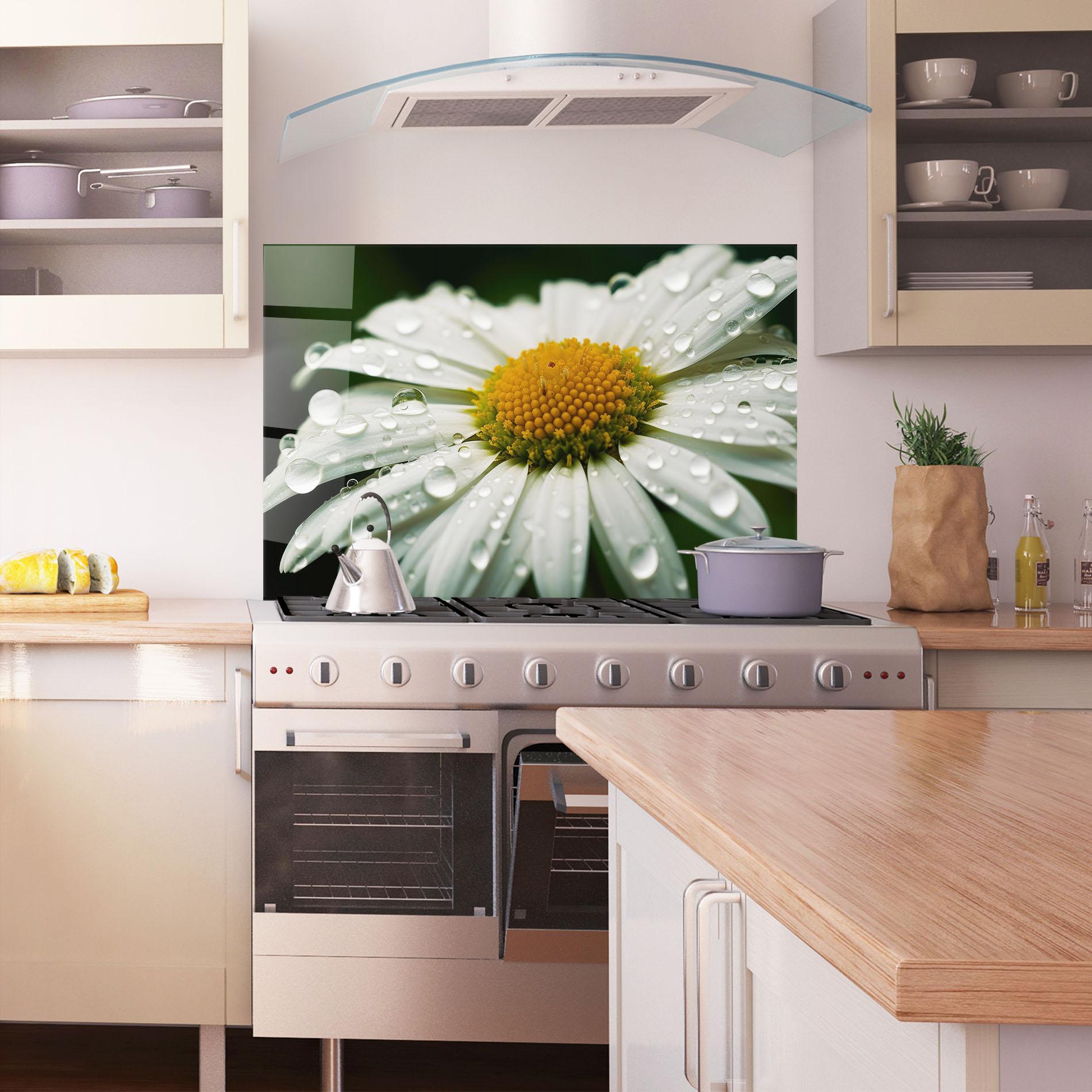 Panou Sticla Bucatarie Close Up Daisy After Rain mockup 1
