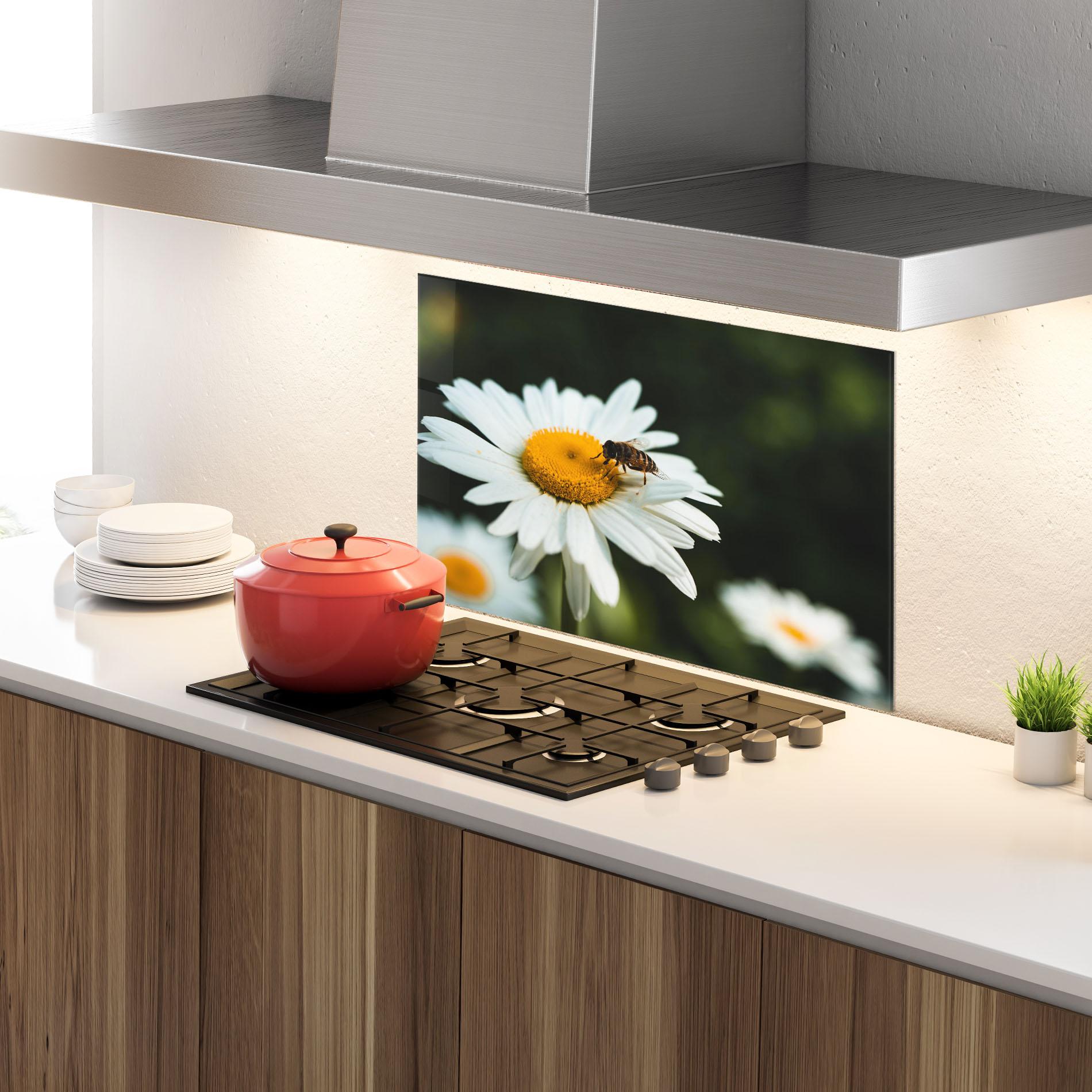 Panou Sticla Bucatarie Pollen From Daisy mockup 4