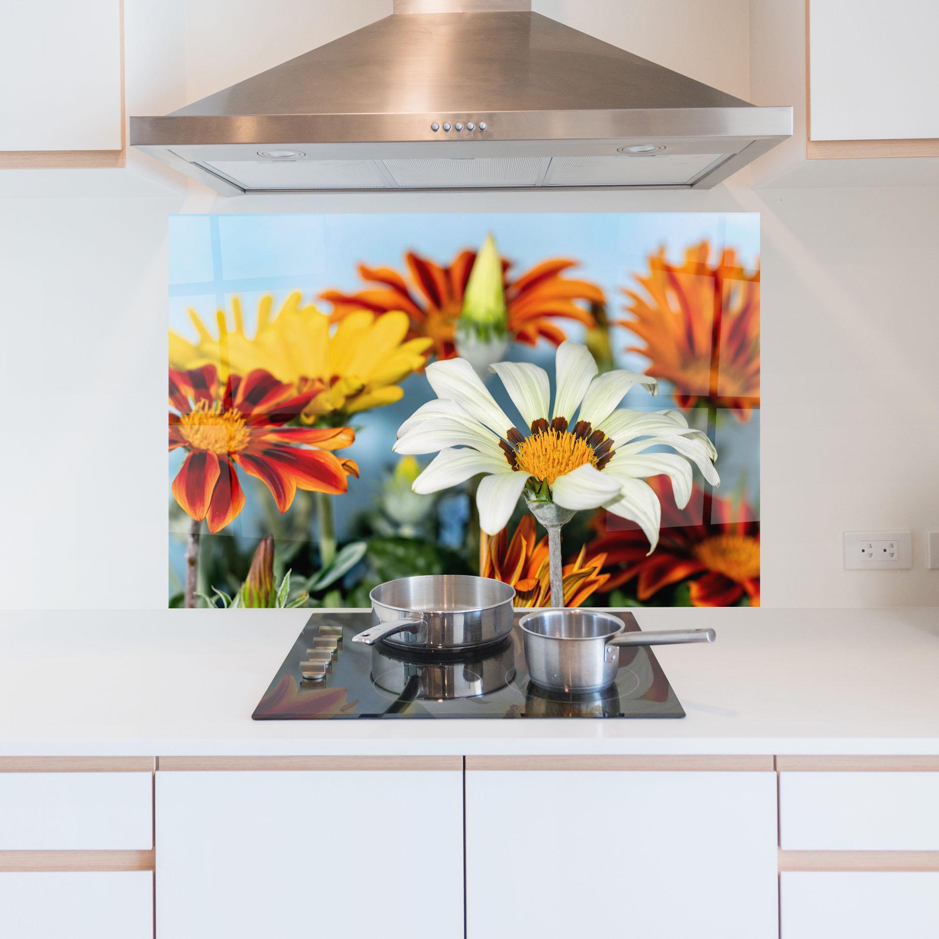 Panou Sticla Bucatarie Color Mix Daisy mockup 5