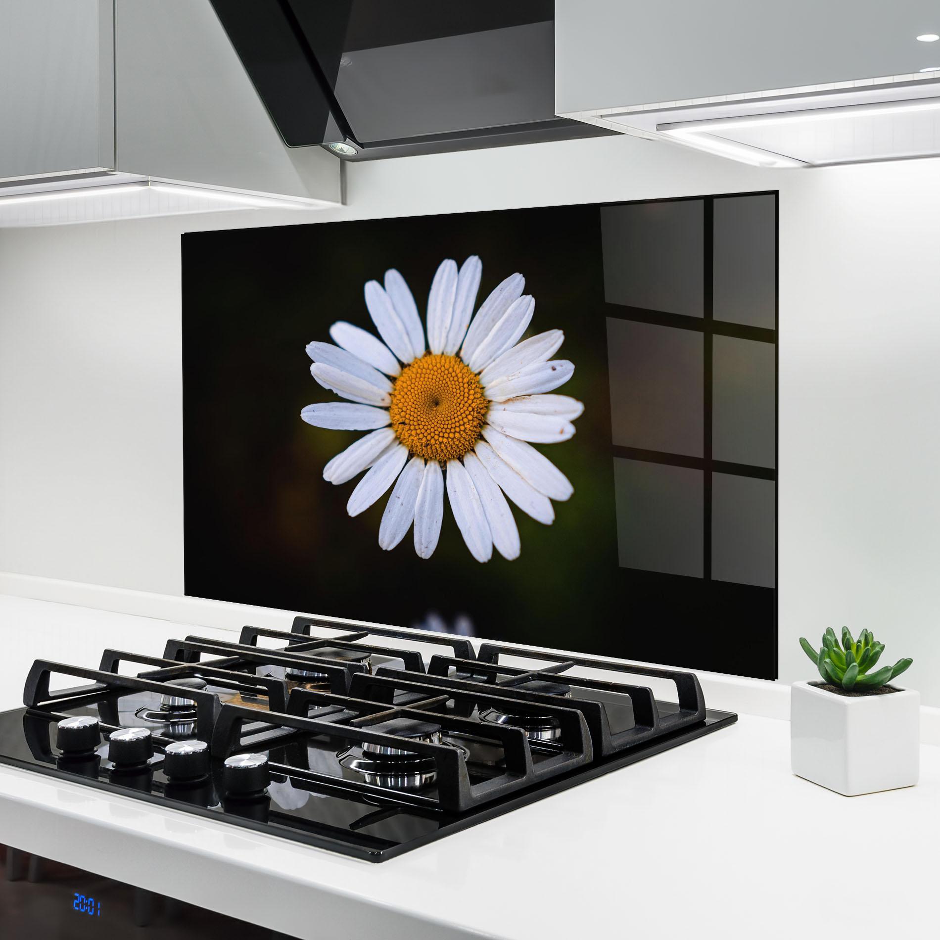 Panou Sticla Bucatarie Big Yellow Center Daisy mockup 6