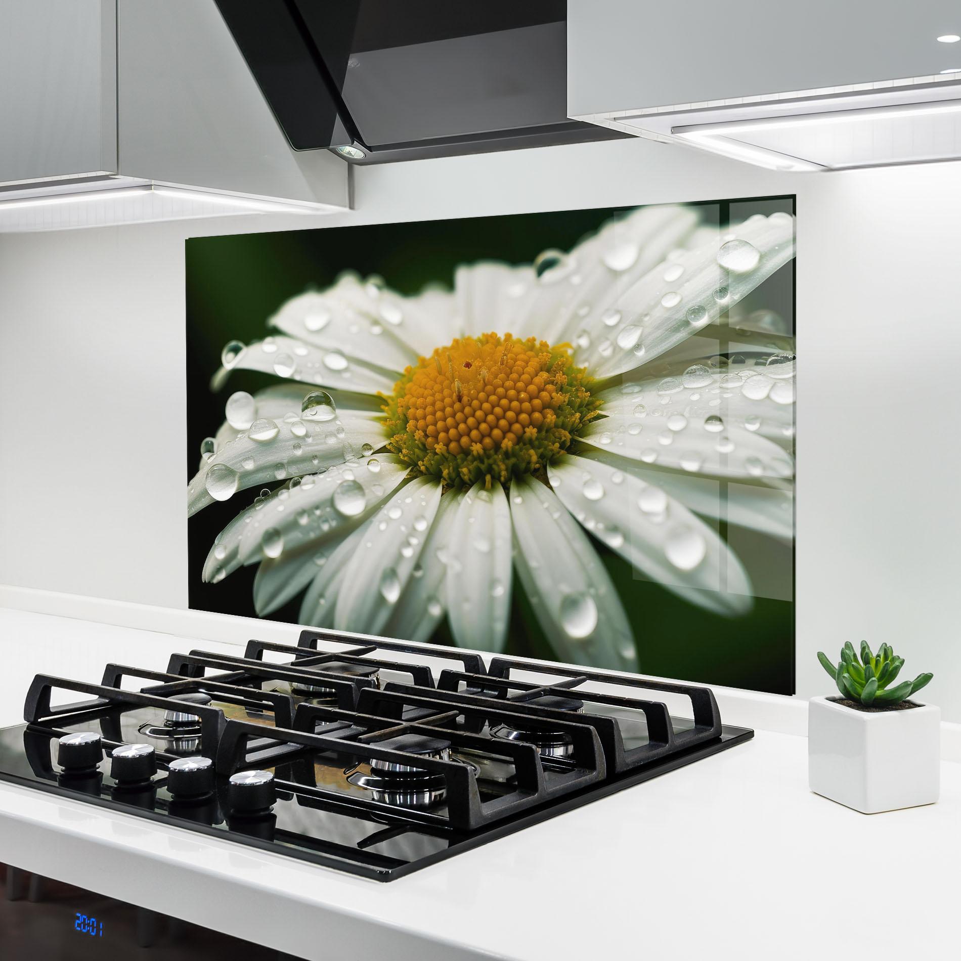 Panou Sticla Bucatarie Close Up Daisy After Rain mockup 6