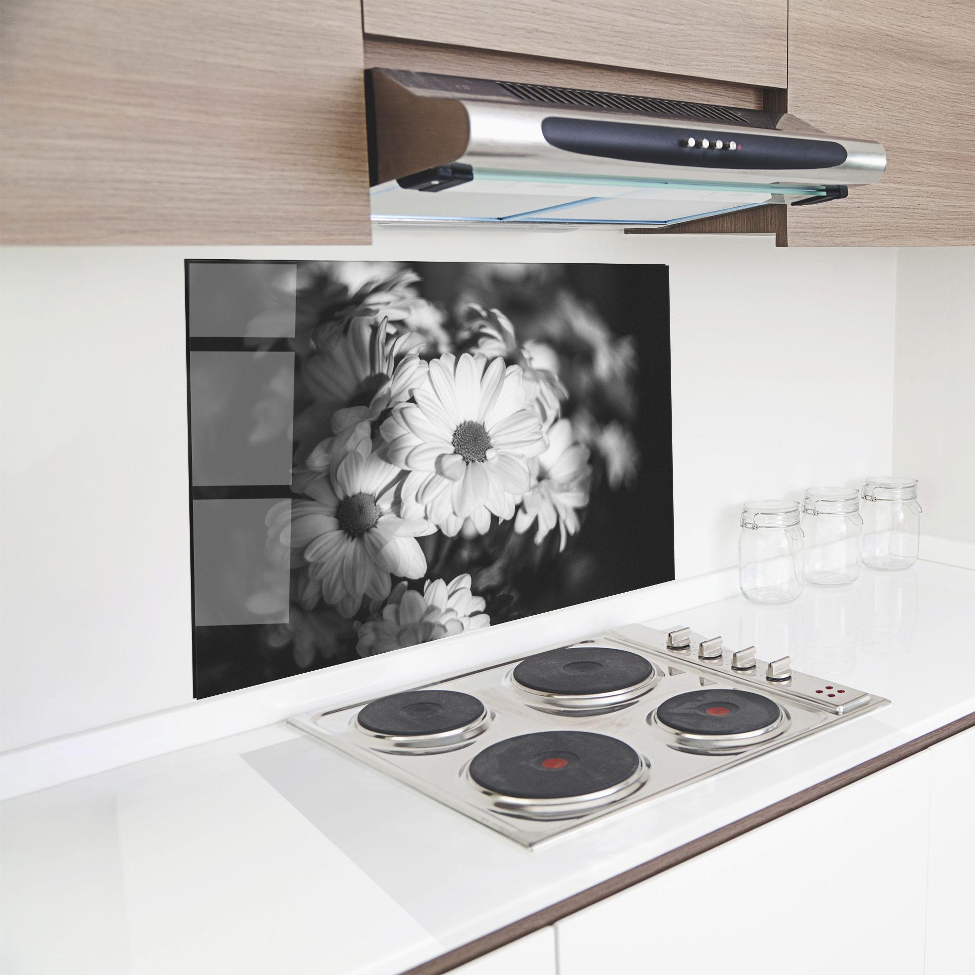 Panou Sticla Bucatarie Grey Daisy mockup 8