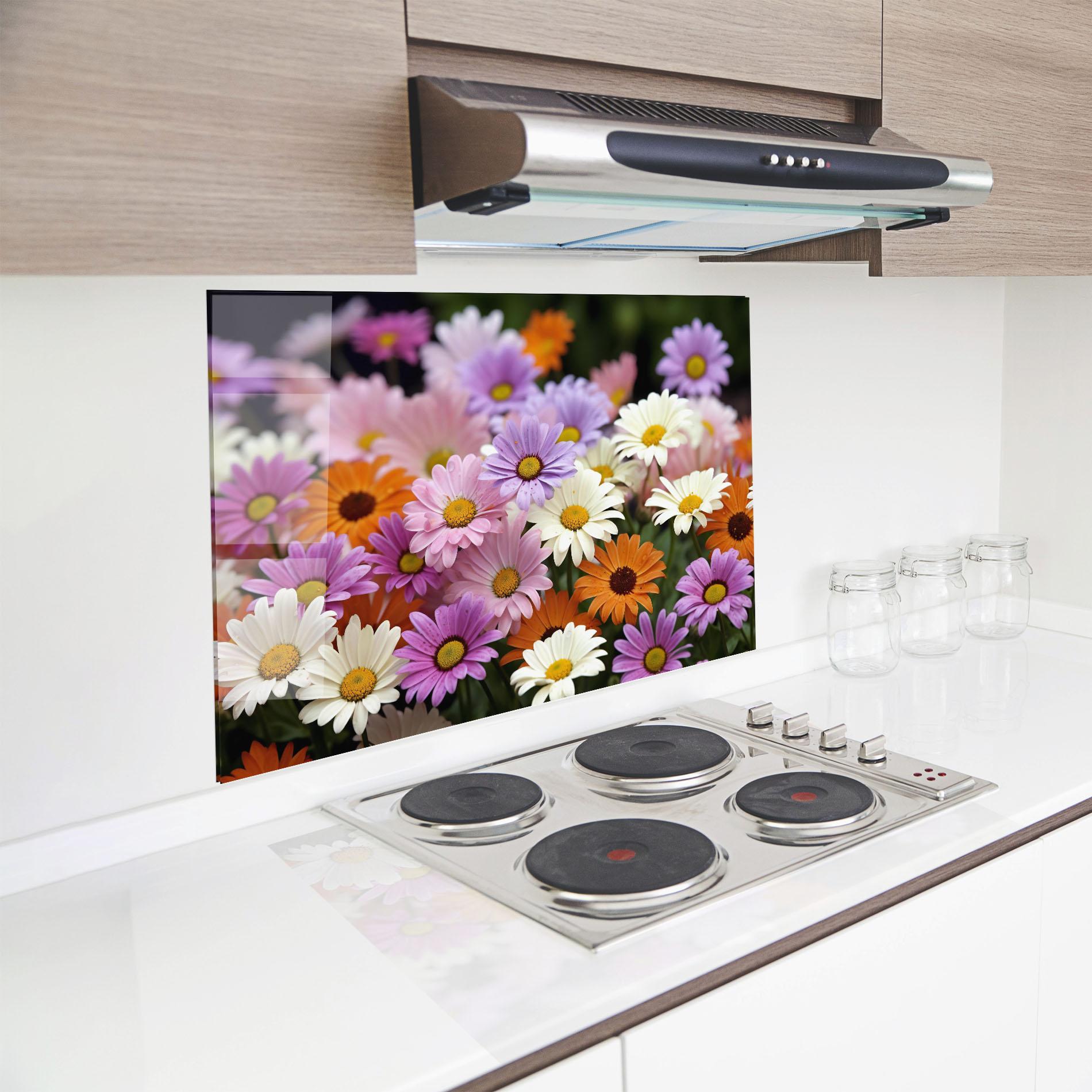 Panou Sticla Bucatarie Orange Purple Daisy Mix mockup 8