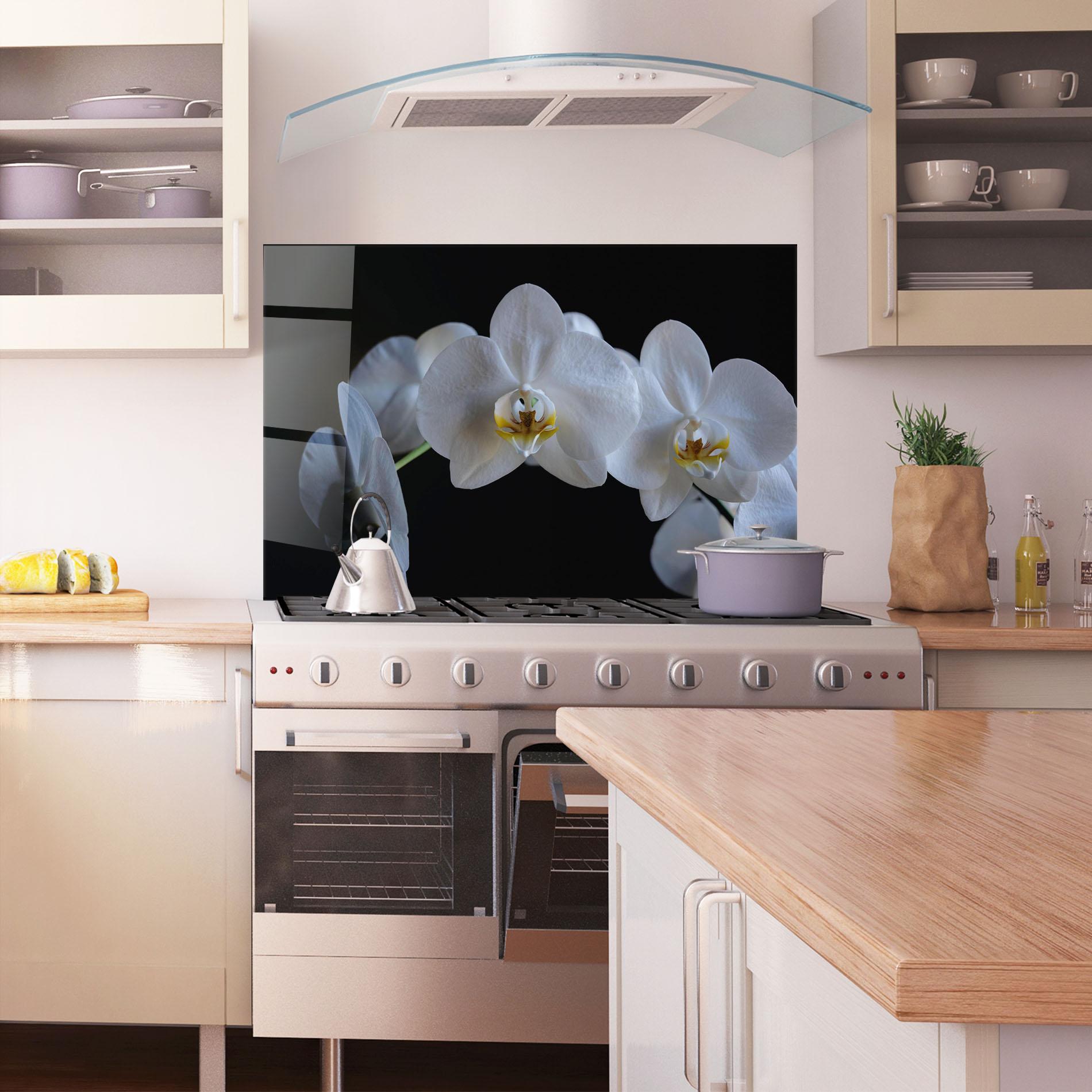 Panou Sticla Bucatarie White Ochid In Shadow mockup 1