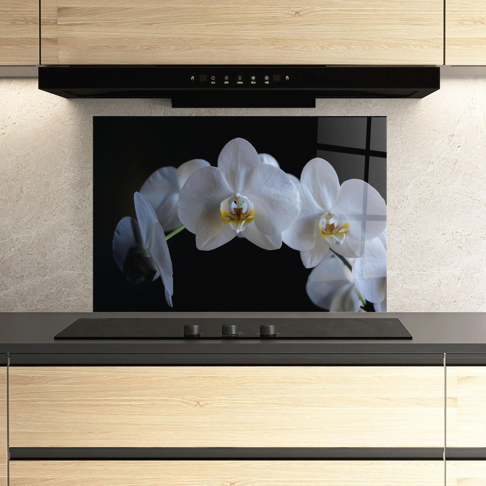 Panou Sticla Bucatarie White Ochid In Shadow mockup 3