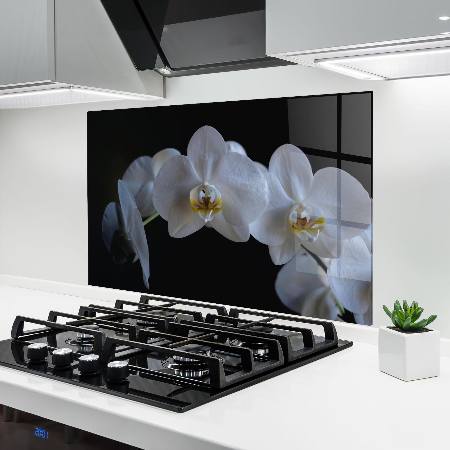 Panou Sticla Bucatarie White Ochid In Shadow mockup 6