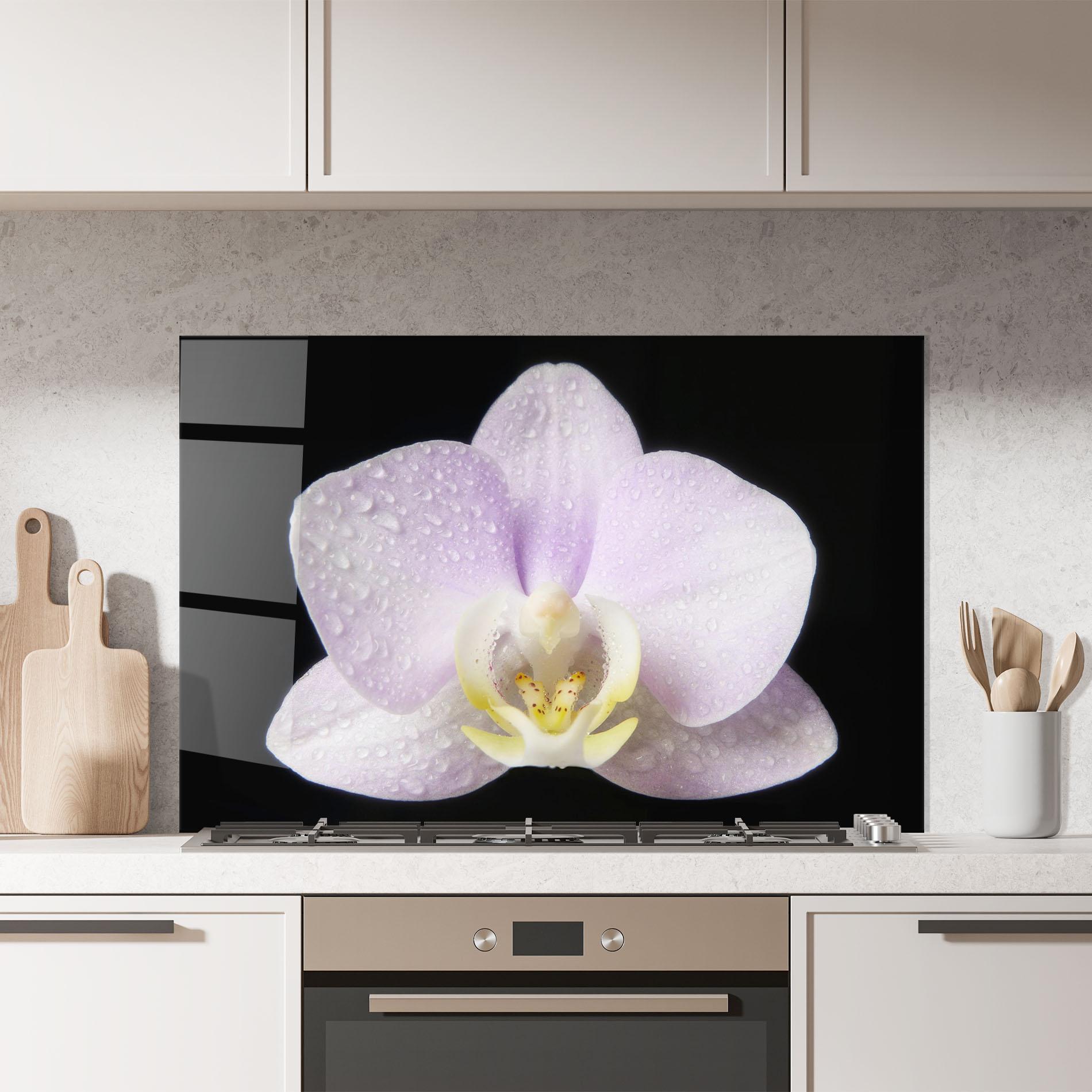 Panou Sticla Bucatarie Light Purple Orchid After Rain mockup 7