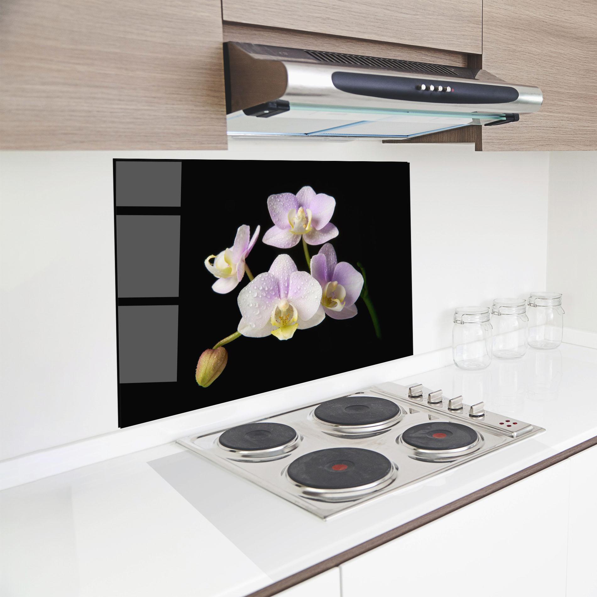 Panou Sticla Bucatarie Light Purple Orchid On Black mockup 8