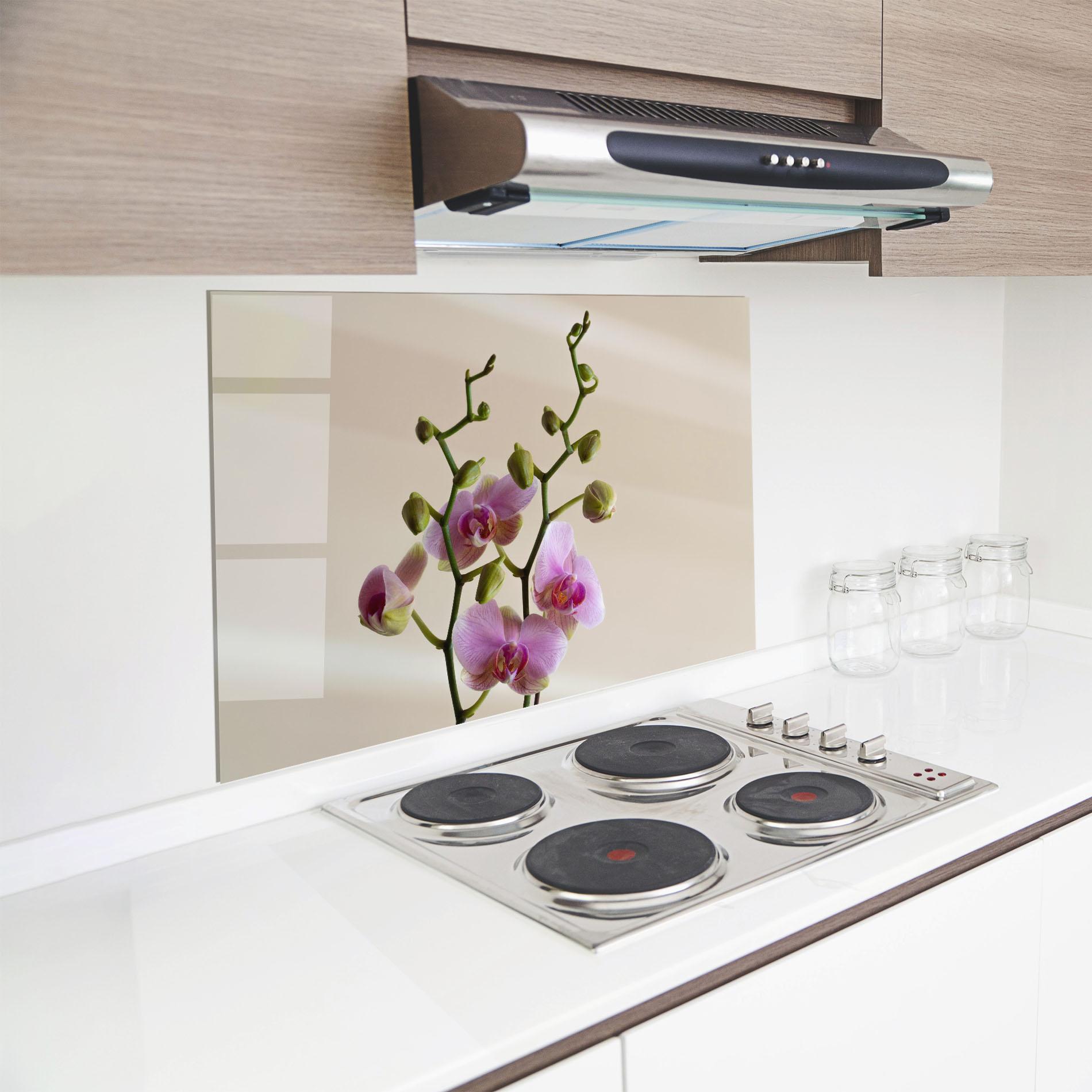 Panou Sticla Bucatarie Purple Orchid On Cream mockup 8