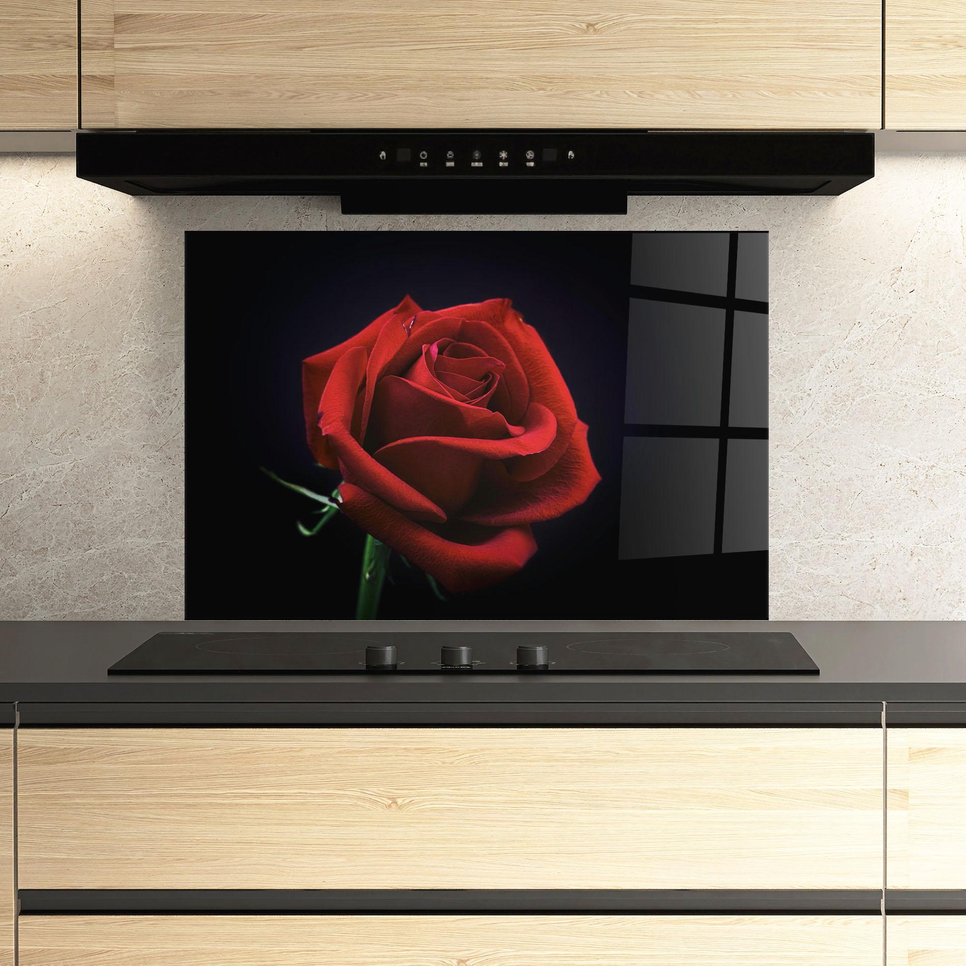 Panou Sticla Bucatarie Red Rose Close Up mockup 3