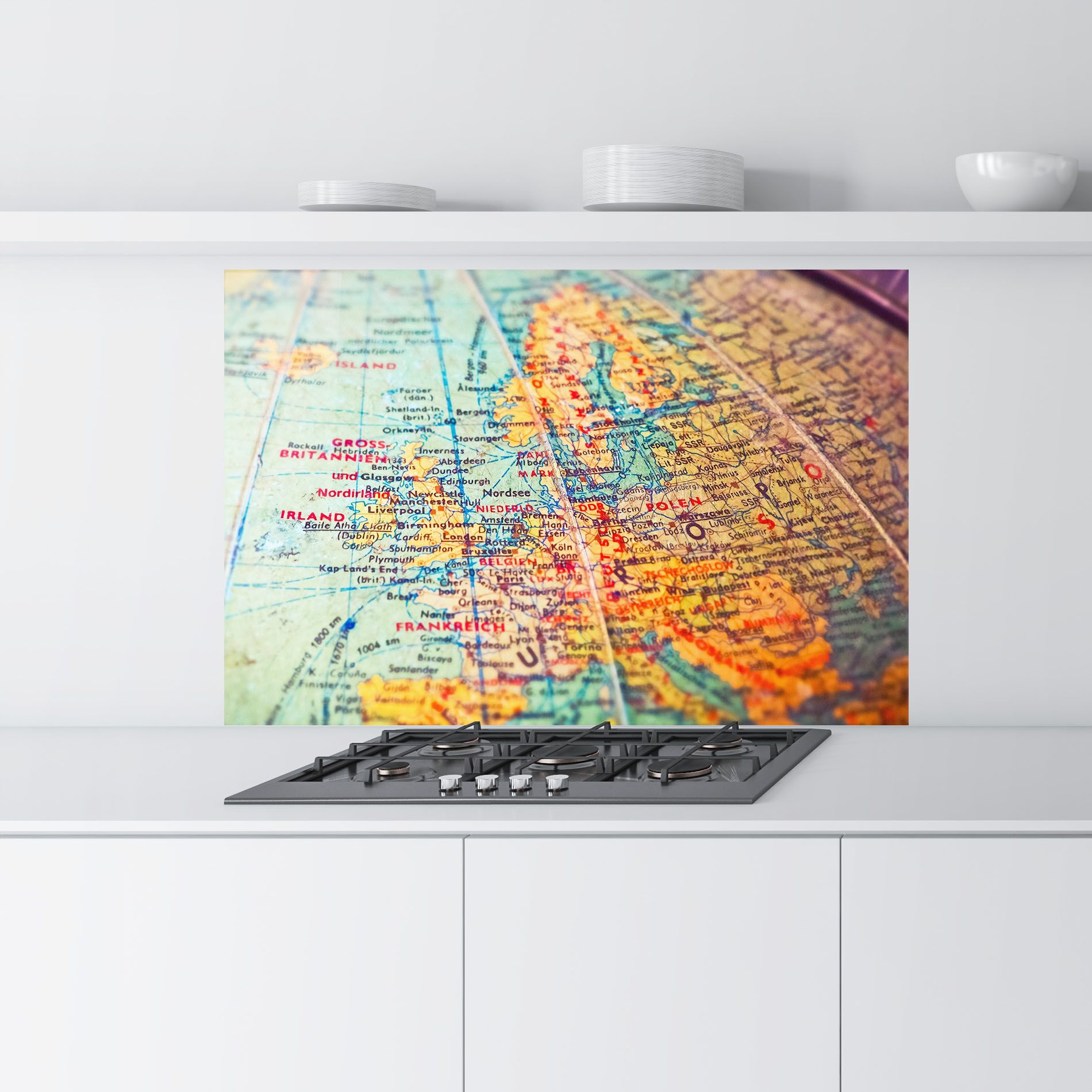 Globe mockup 9