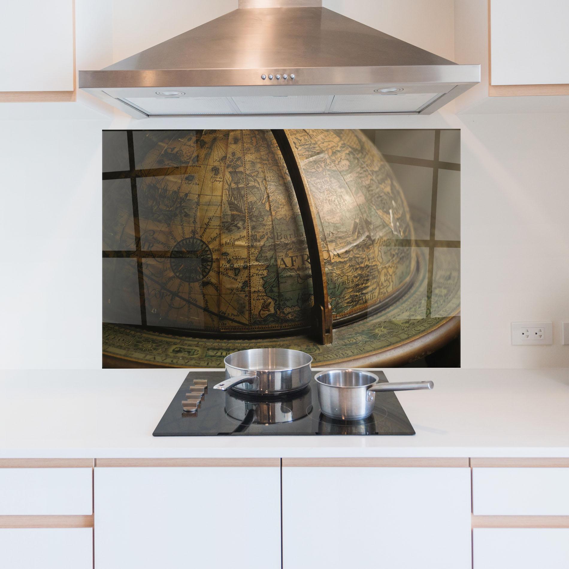 Panou Sticla Bucatarie Globe Map mockup 5