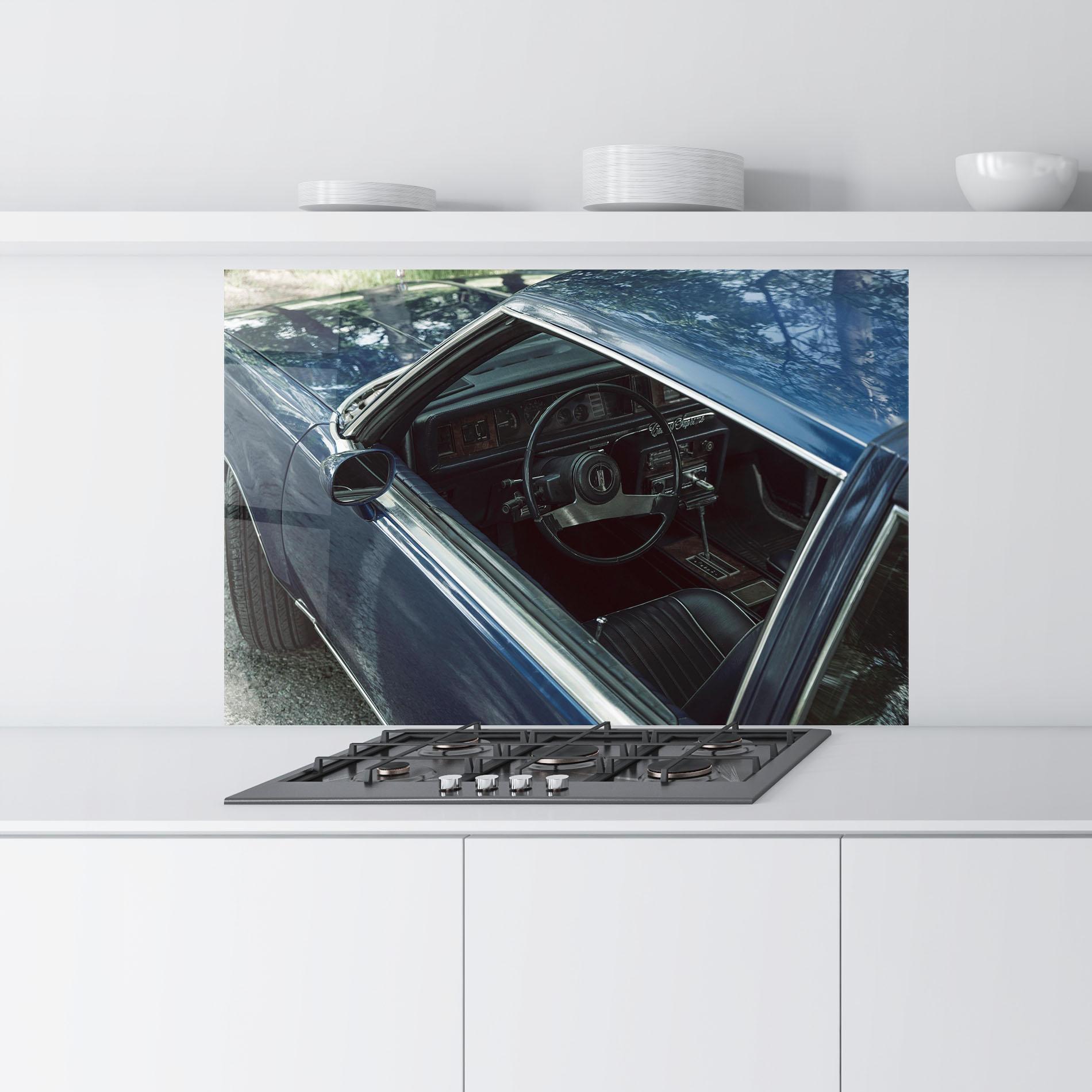 Panou Sticla Bucatarie Old Blue Car mockup 9