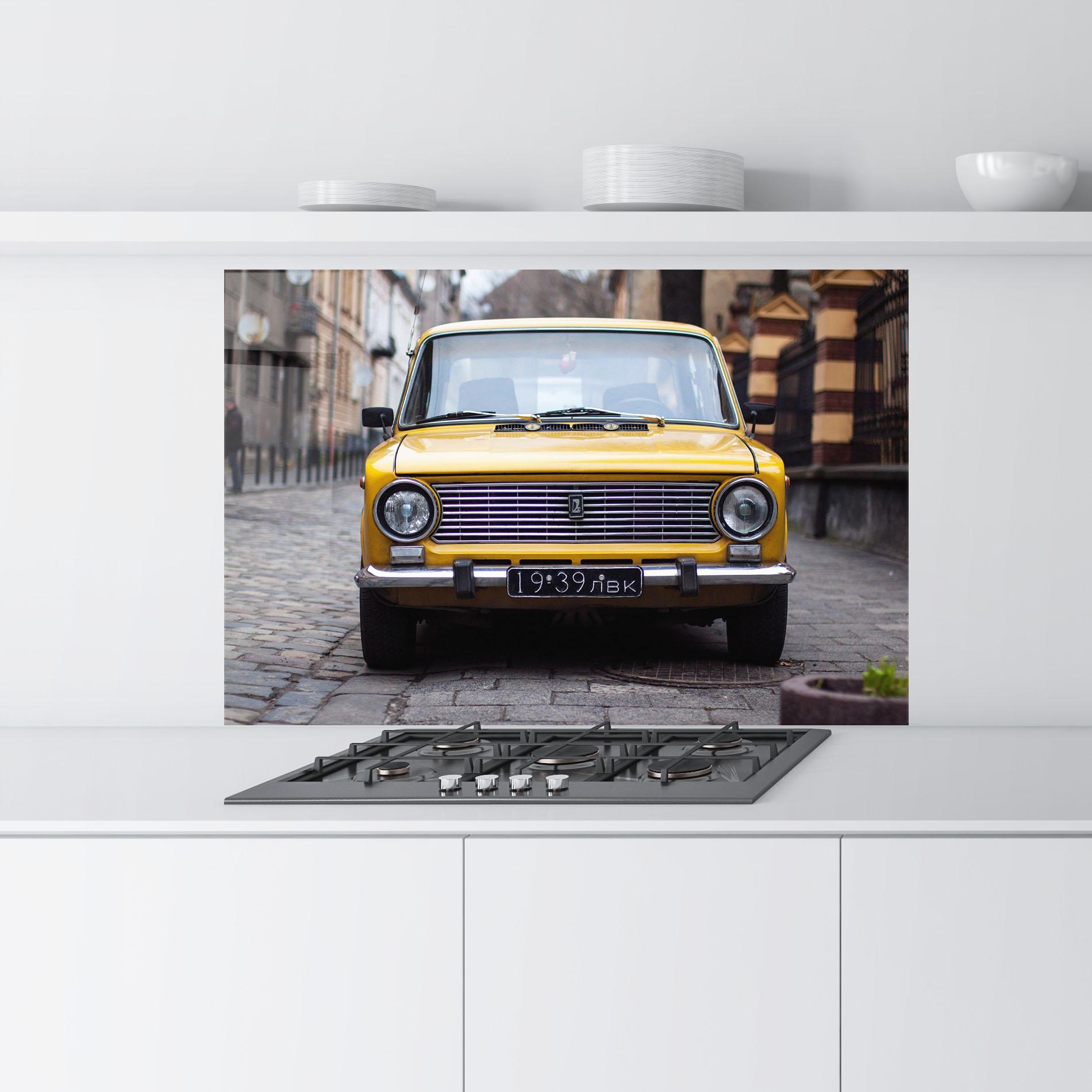 Panou Sticla Bucatarie Old Yellow Car mockup 9