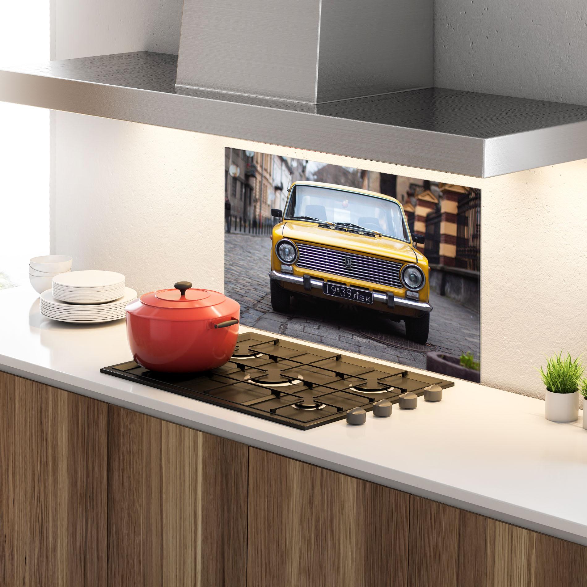 Panou Sticla Bucatarie Old Yellow Car mockup 4