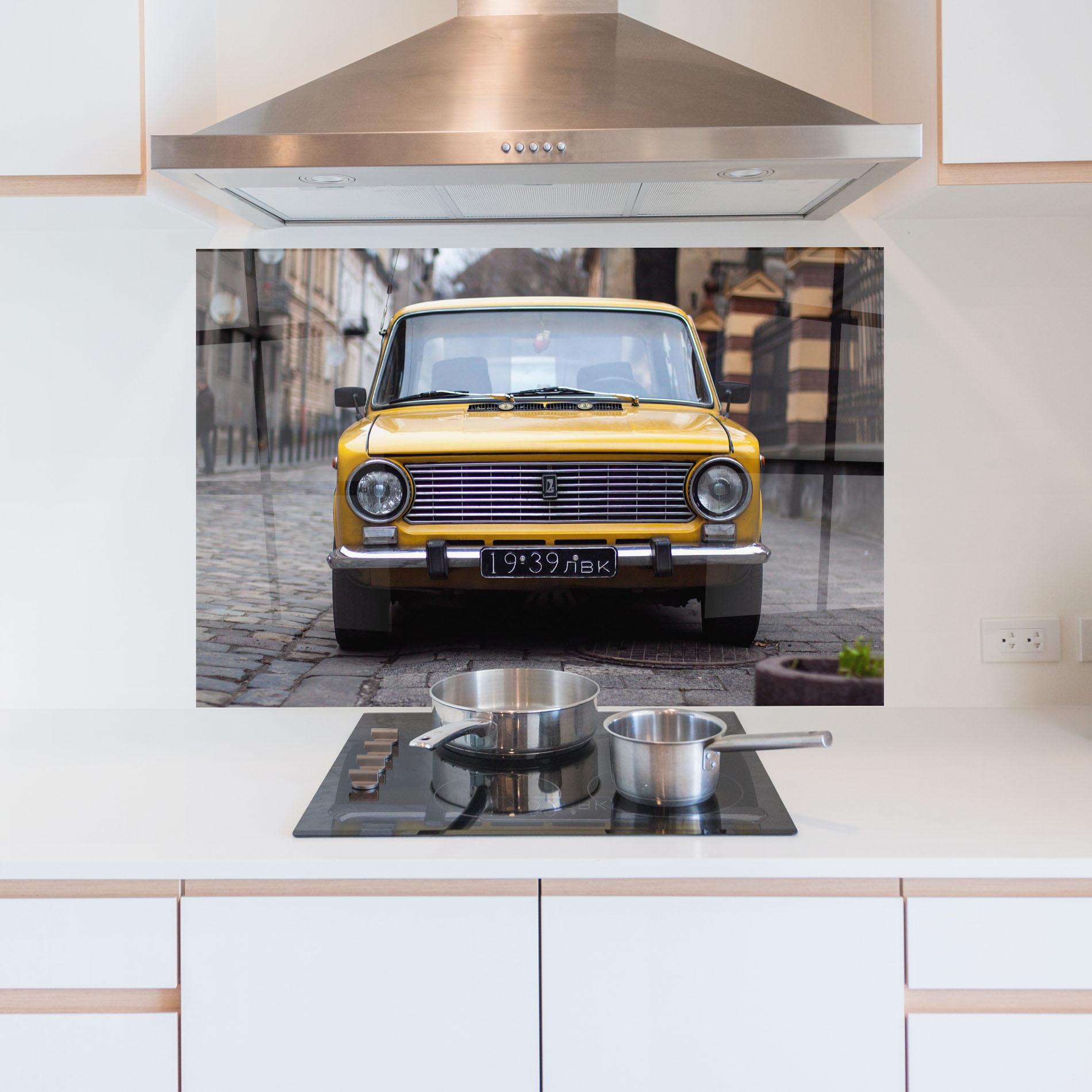 Panou Sticla Bucatarie Old Yellow Car mockup 5