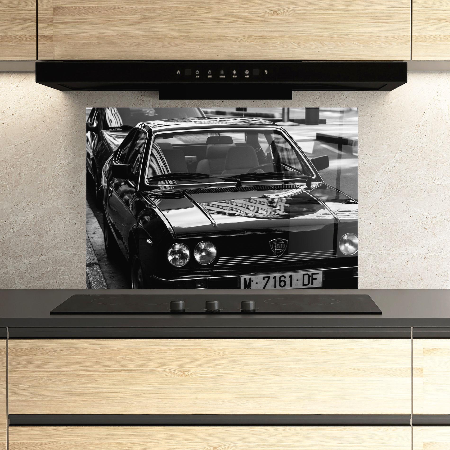 Panou Sticla Bucatarie Black Shiny Car mockup 3