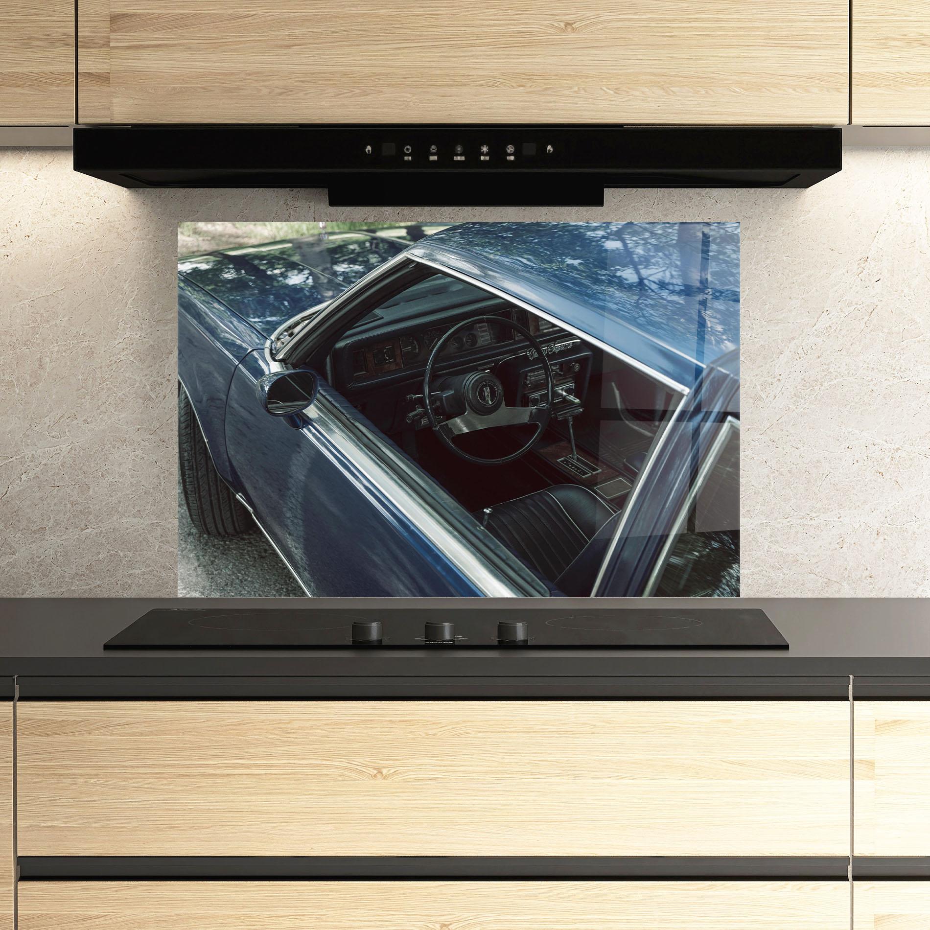 Panou Sticla Bucatarie Old Blue Car mockup 3