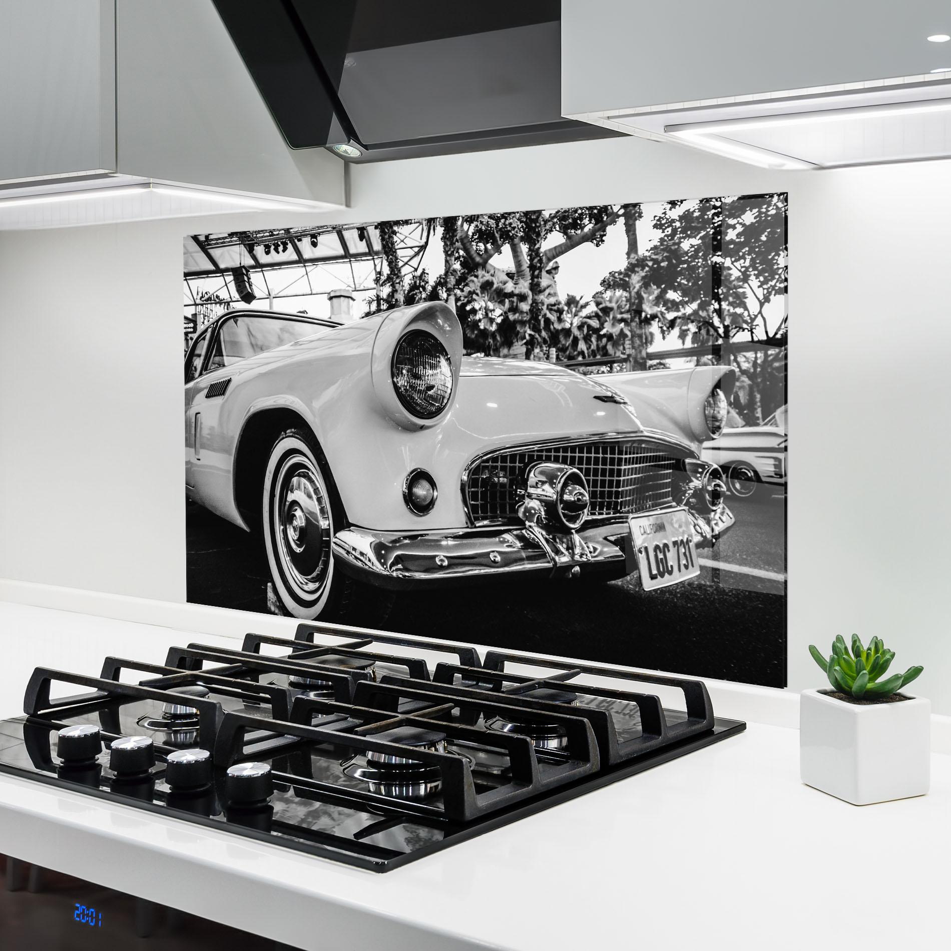 Panou Sticla Bucatarie Classic Car mockup 6