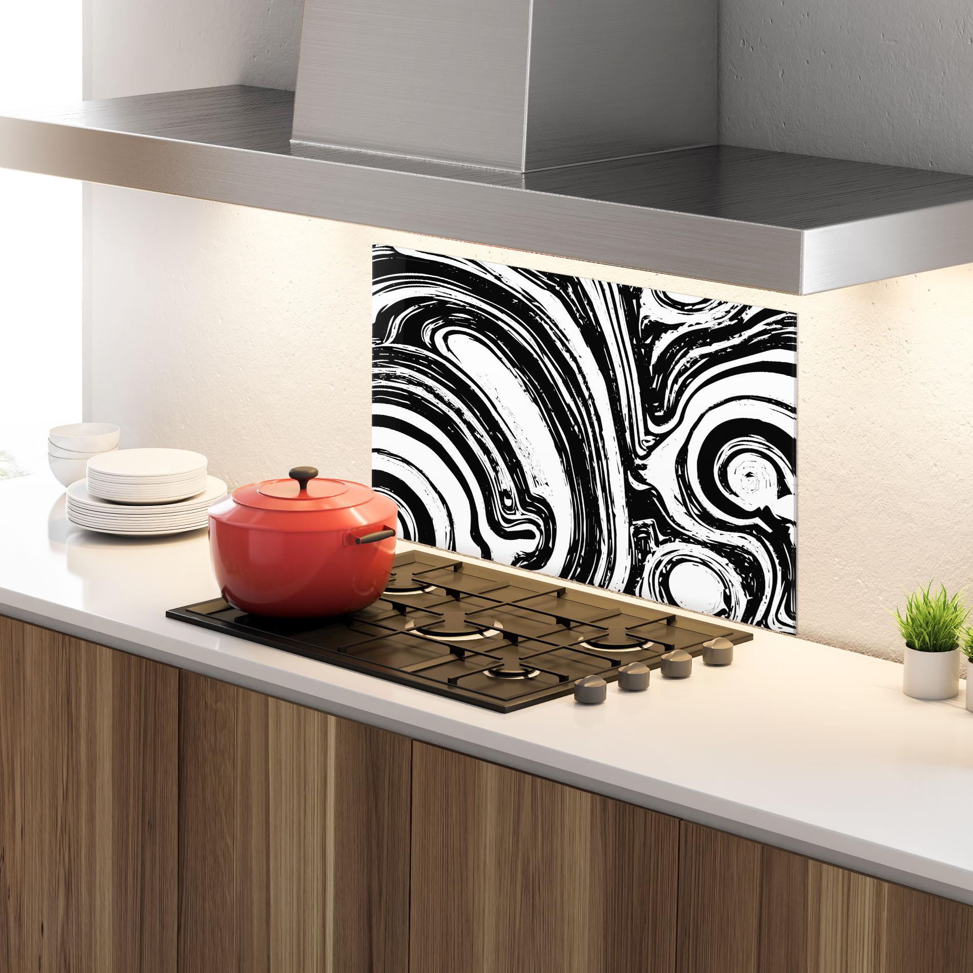 Panou Sticla Bucatarie Black Liquid White mockup 4