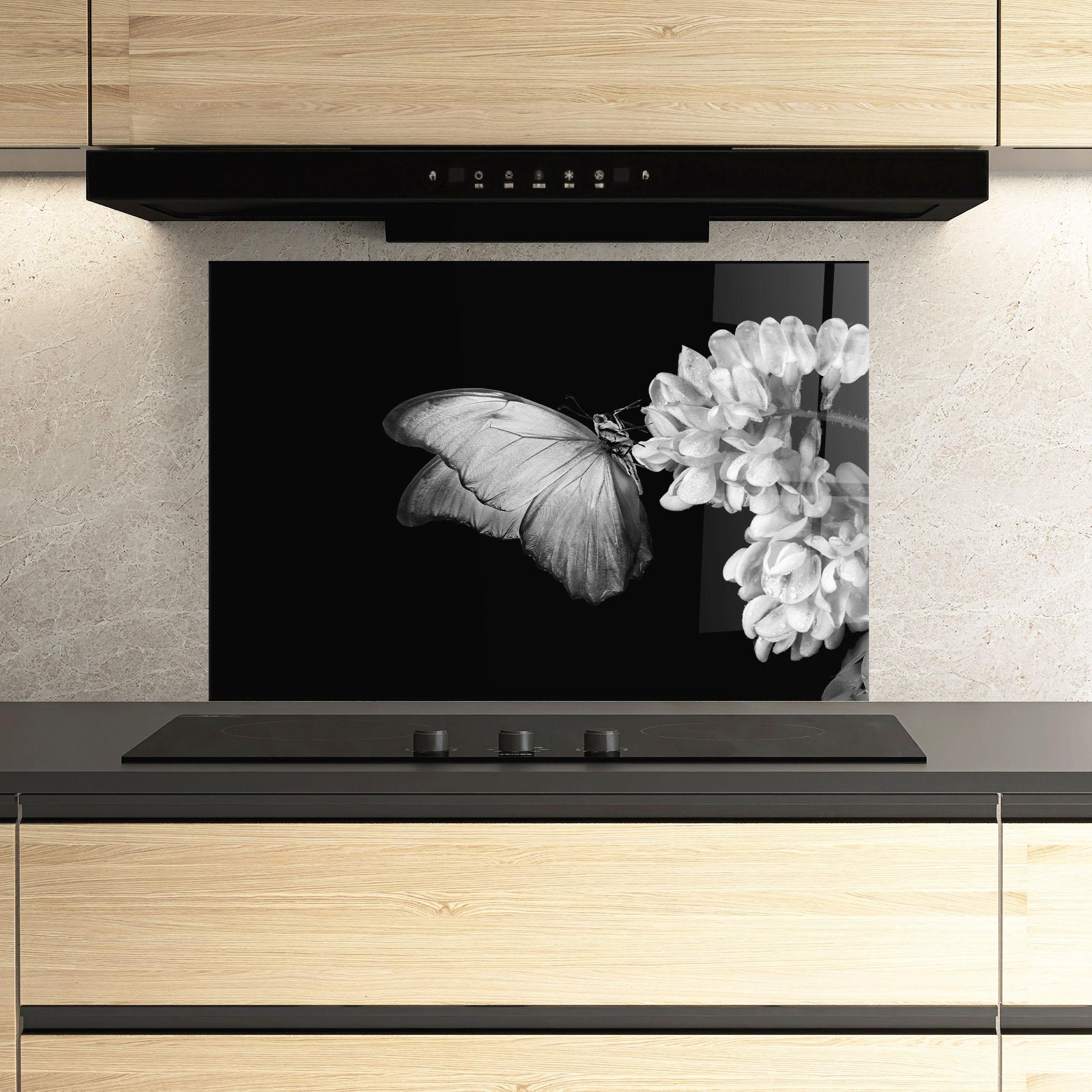 Panou Sticla Bucatarie Grey Butterfly mockup 3