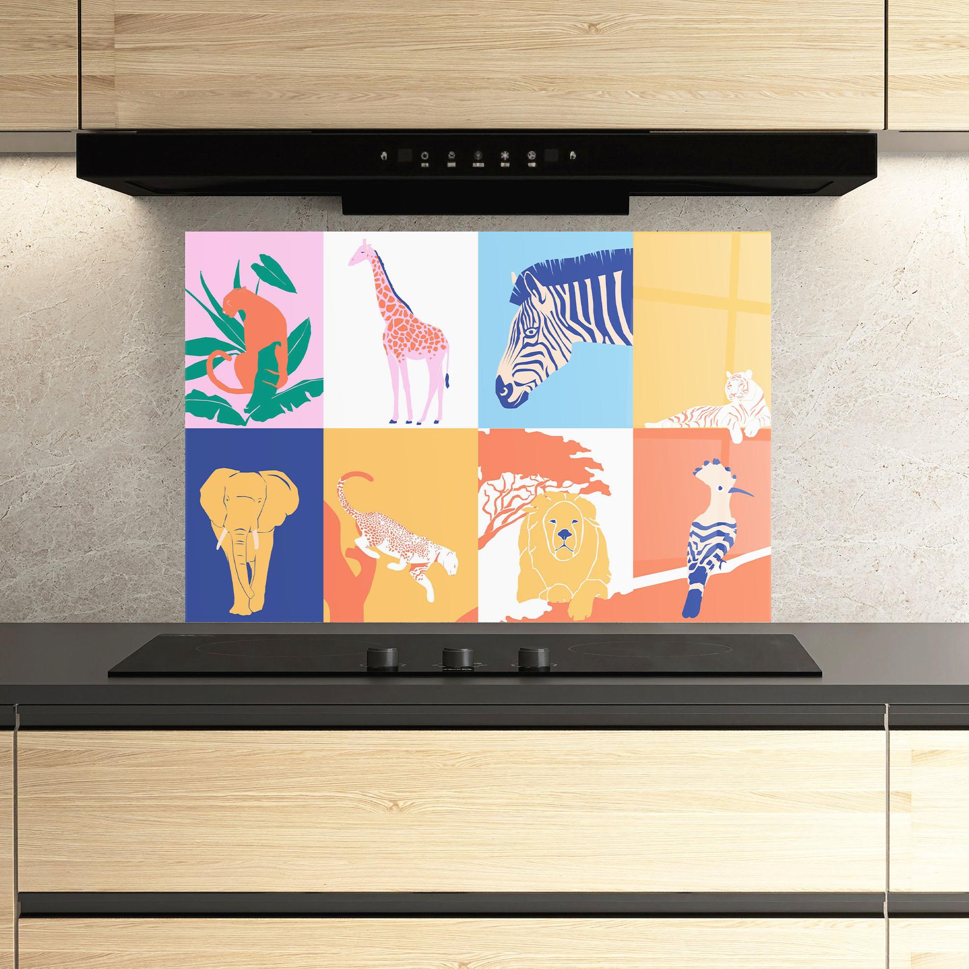 Panou Sticla Bucatarie Wild Life Collage mockup 3