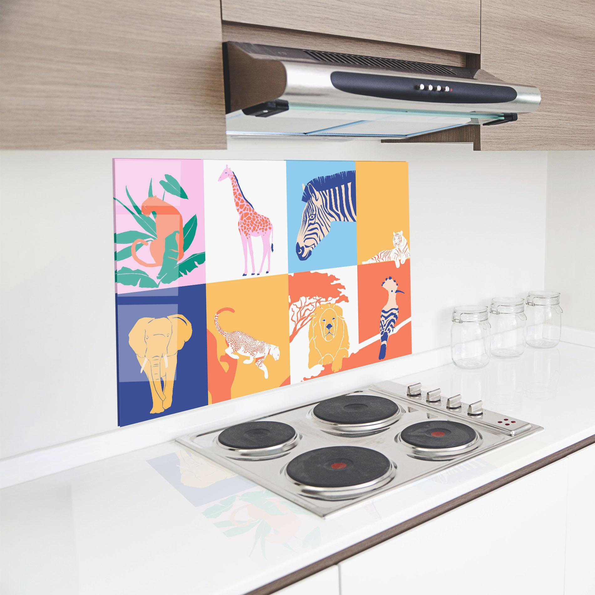 Panou Sticla Bucatarie Wild Life Collage mockup 8