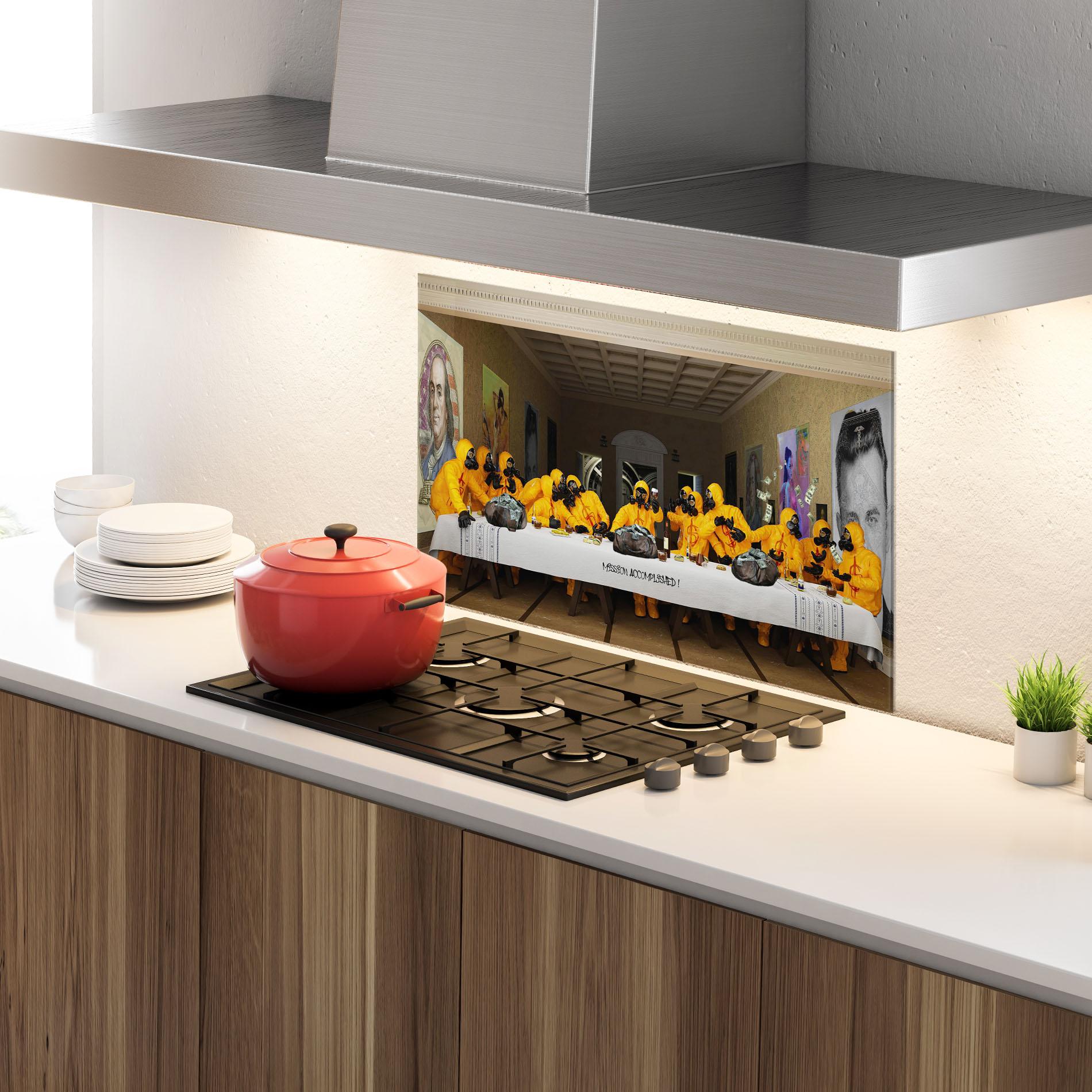 Panou Sticla Bucatarie Mission Accomplished mockup 4